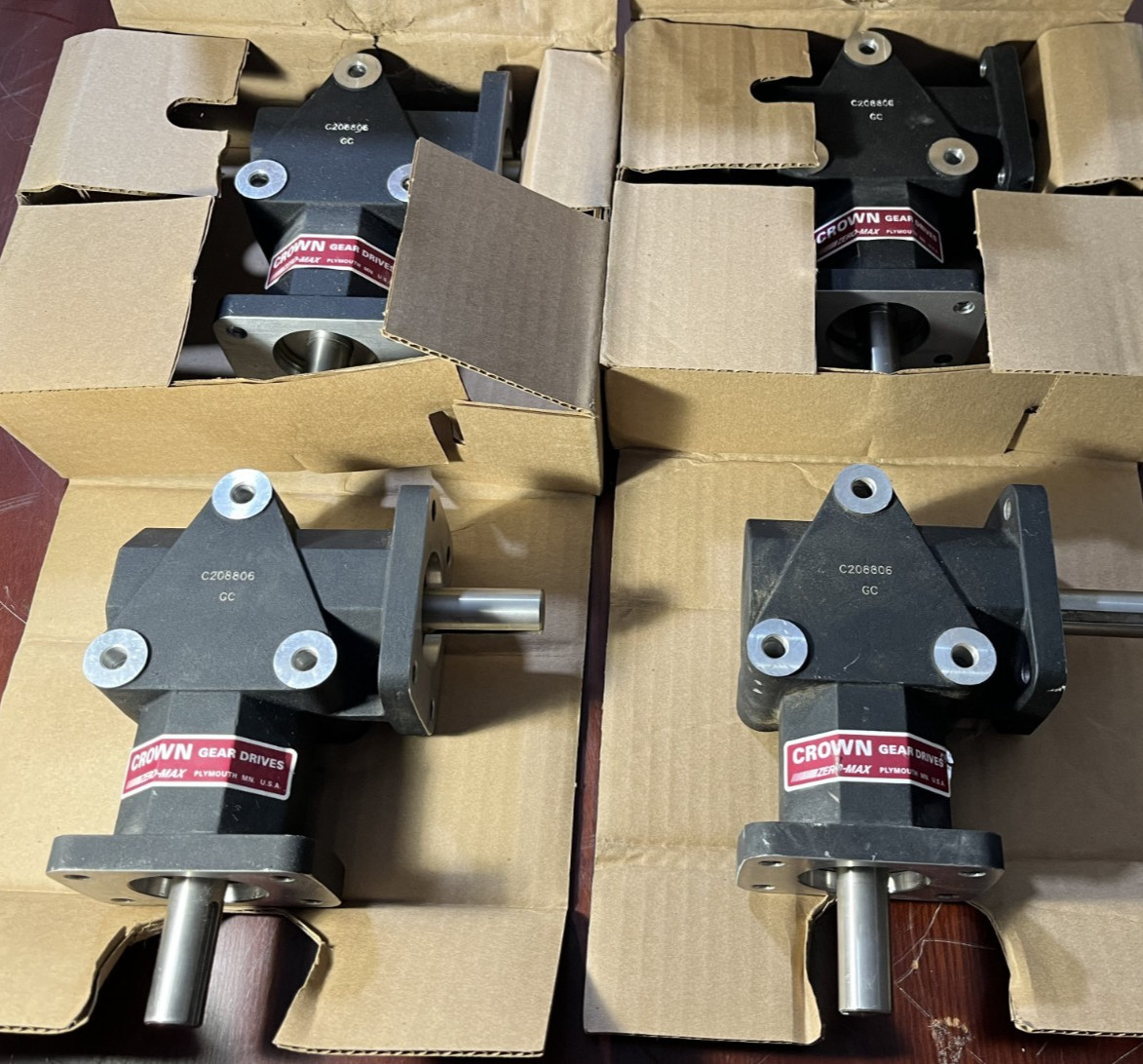 Crown C208806 GC 3/4″ 2-Way 90 Deg Gear Drive (Box 26-041)
