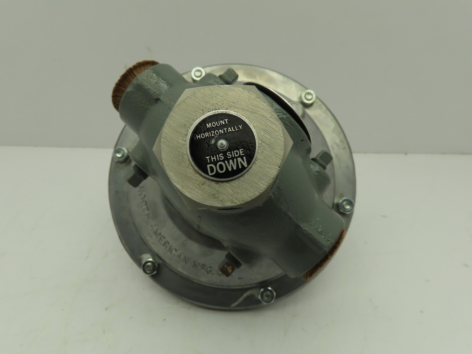 Fives North American Combustion Inc. 7349A-0-A 8OSI Pressure Regulator 3/4 NPT