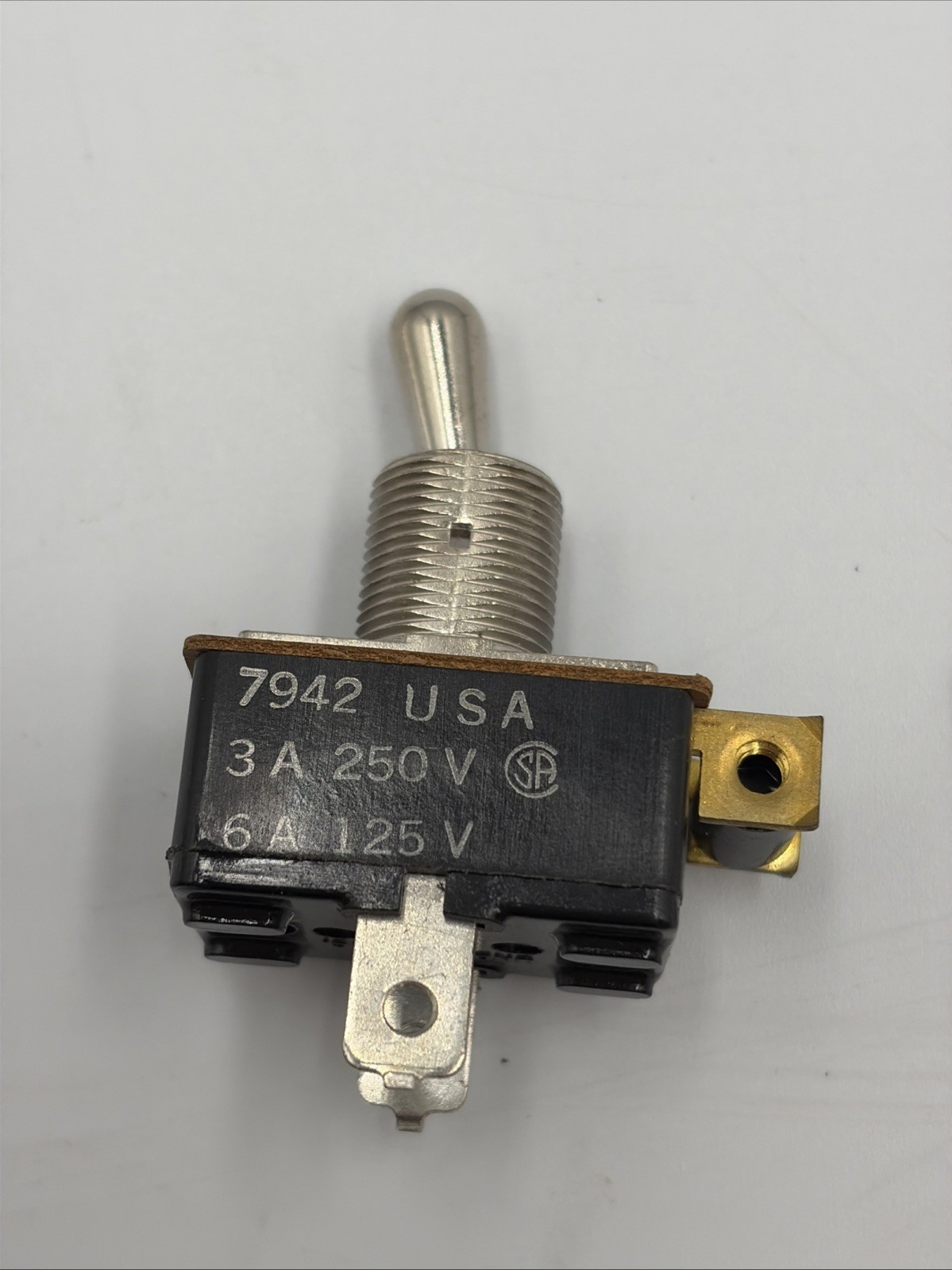 QTY 1 Cutler Hammer 8372K7 ON/OFF toggle Selector Switch 3A 250V 6A 125V NOS!