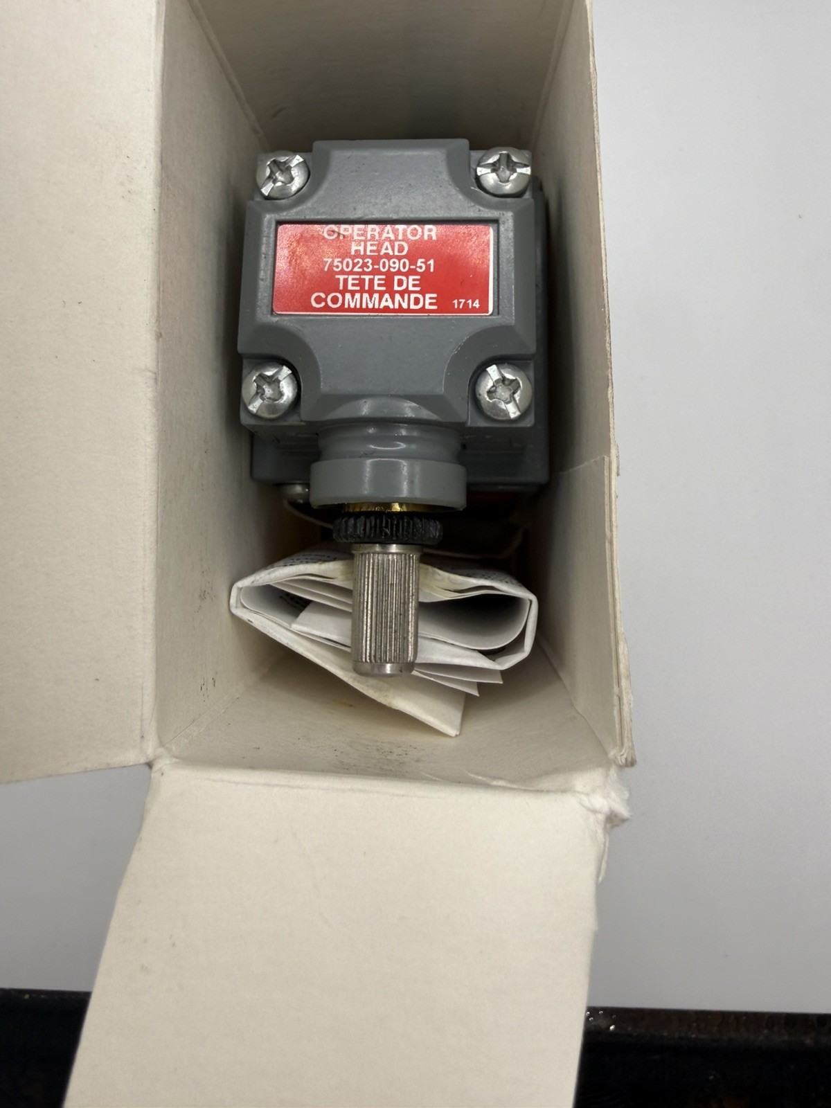 New Allen Bradley 802T-ATPD OilTight Limit Switch Series J