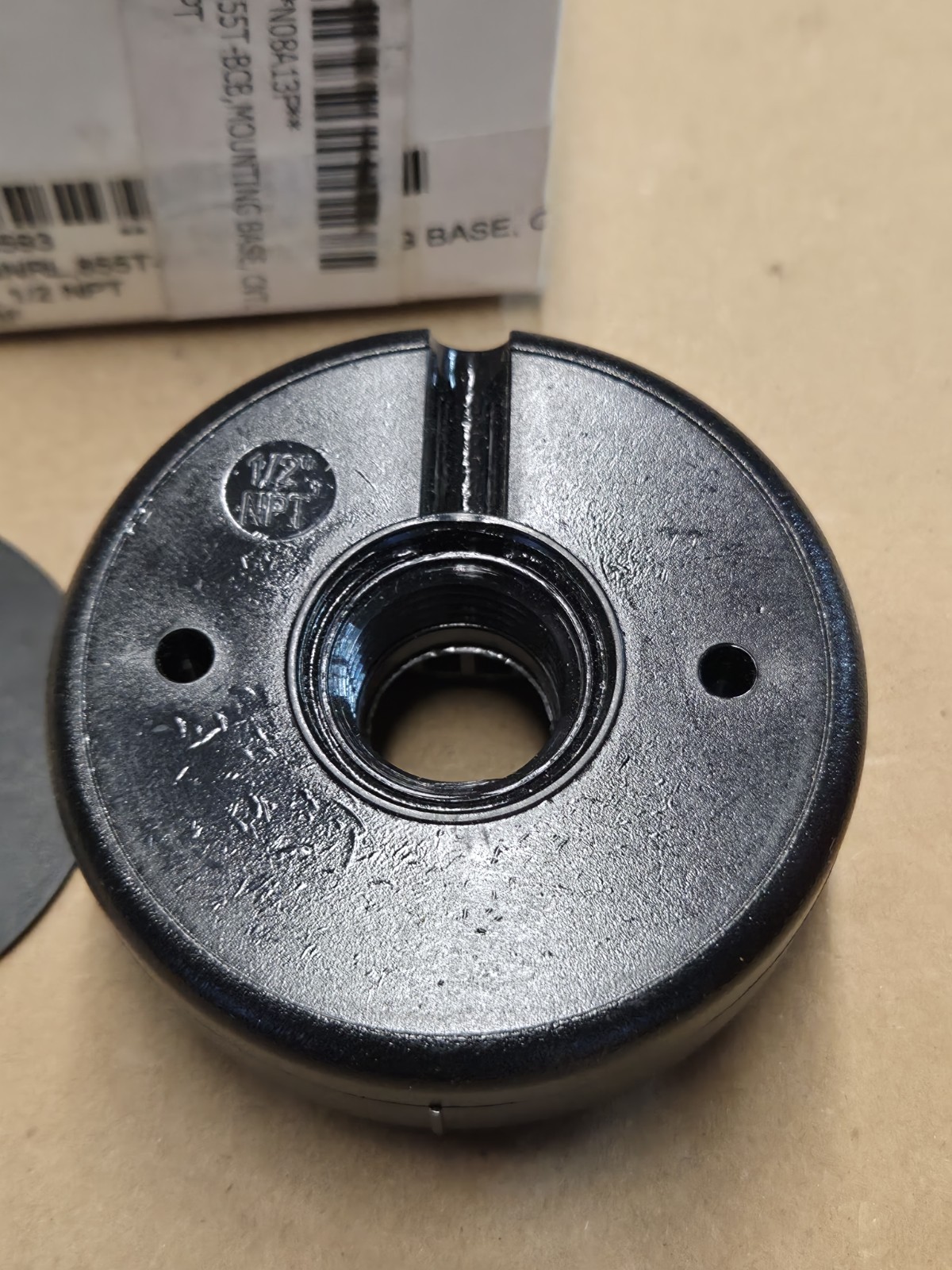 Allen Bradley 855T-BCB Light Tower Mounting Base 1/2″ NPT