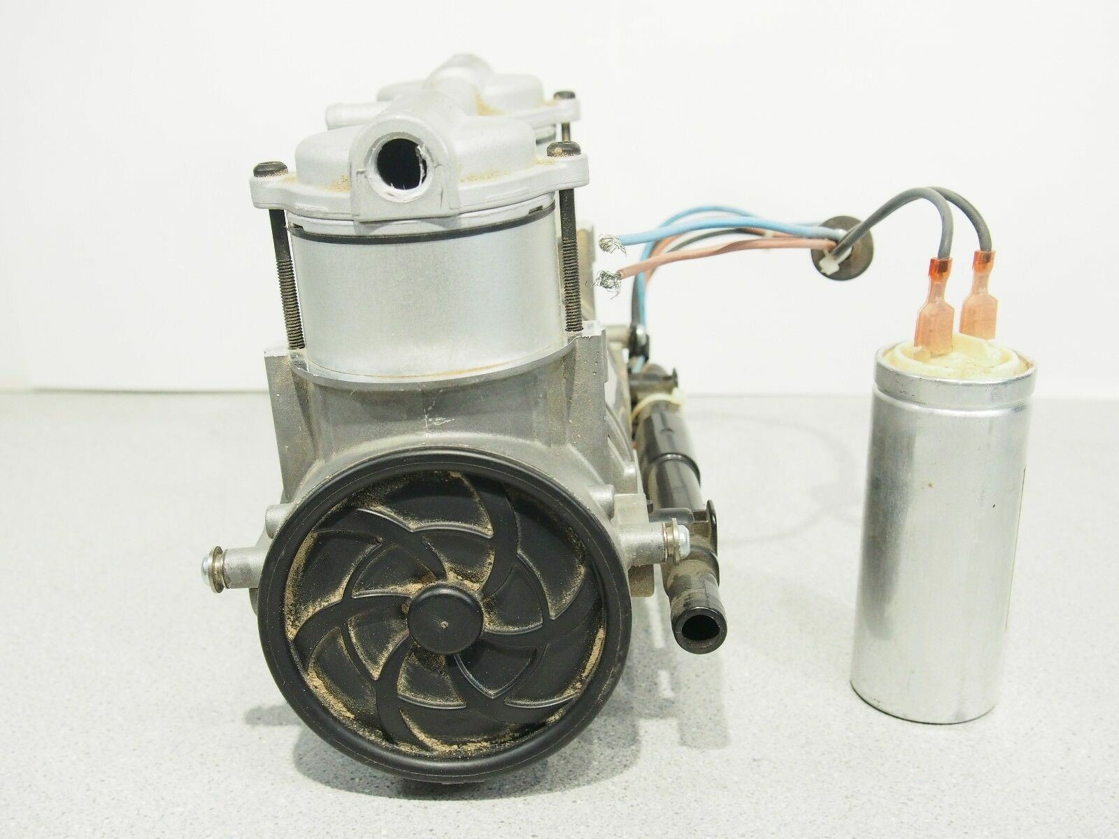 Thomas 2450AE Fasco KS67050 Vacuum Air Compressor Pump 20-27 In Hg 60-100 Psi