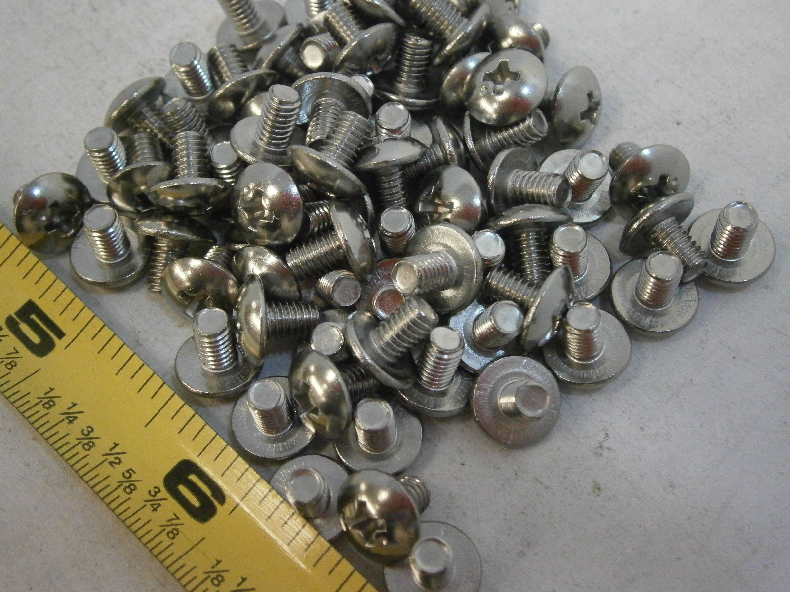 Machine Screws M4-0.7 x 6 Phillips Truss Head Stainless Steel Lot of 20 #3195