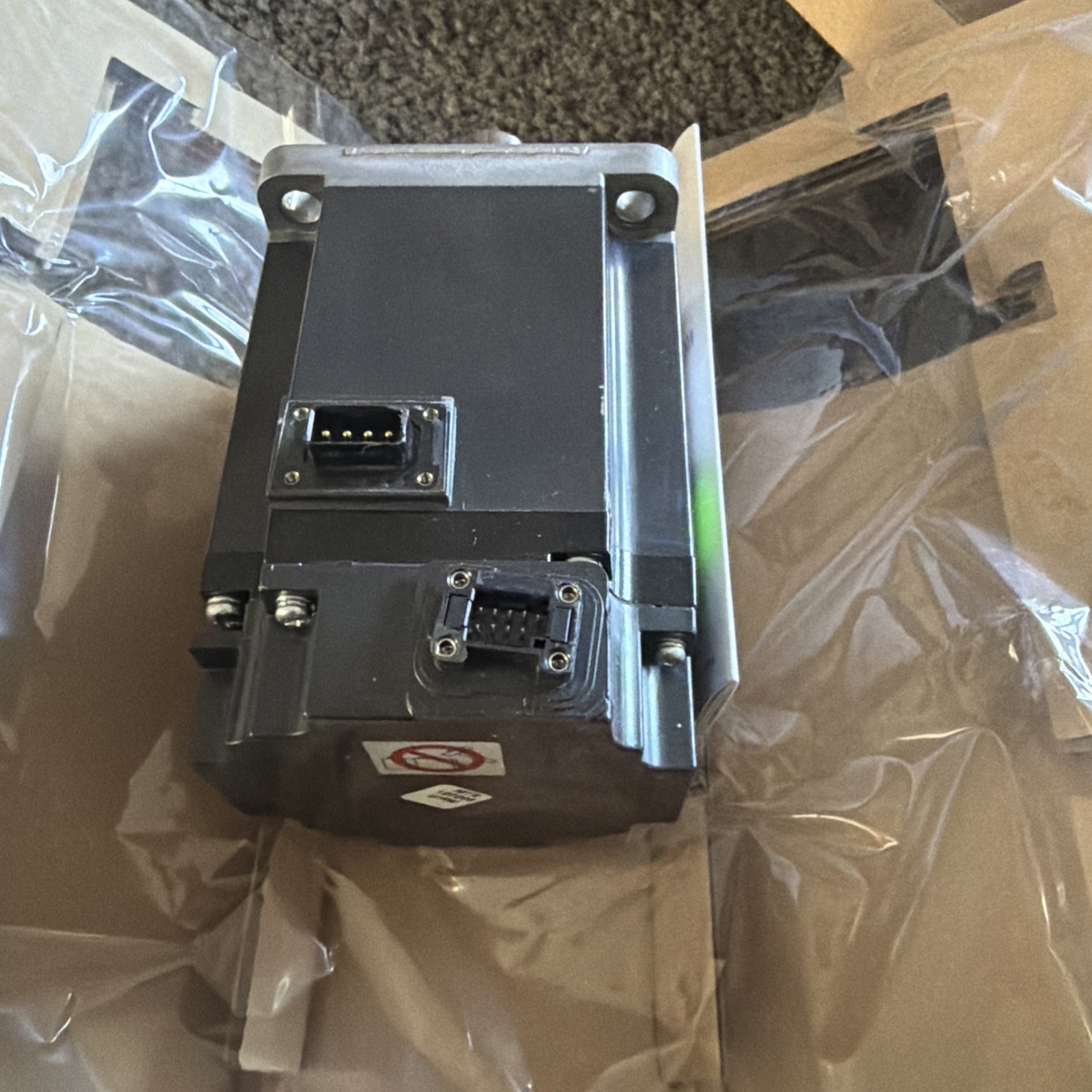 Mitsubishi Electric AC Servo motor, HG-KR73, great condition low hours lab use