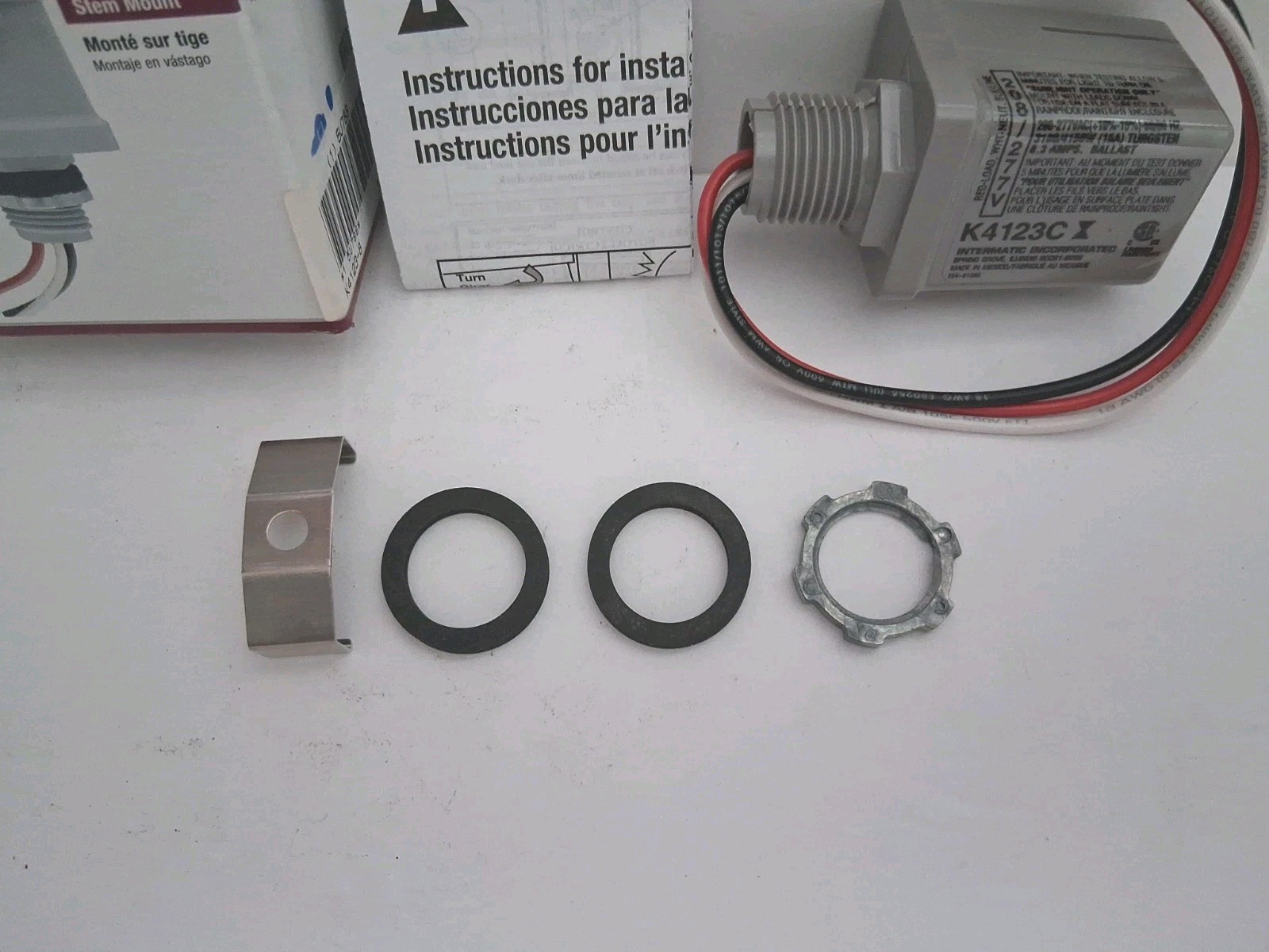 Intermatic K4123C Stem Mount Thermal Photocontrol 208-277V 15A Dusk-to-Dawn