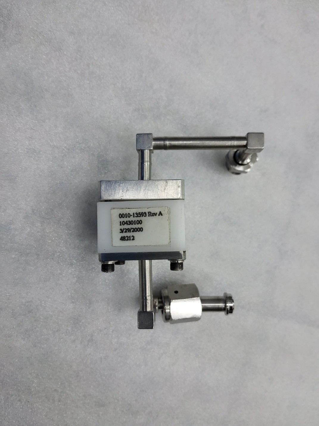 Applied Materials 0010-13593 INSULATOR AR, MIXED AMAT (M)
