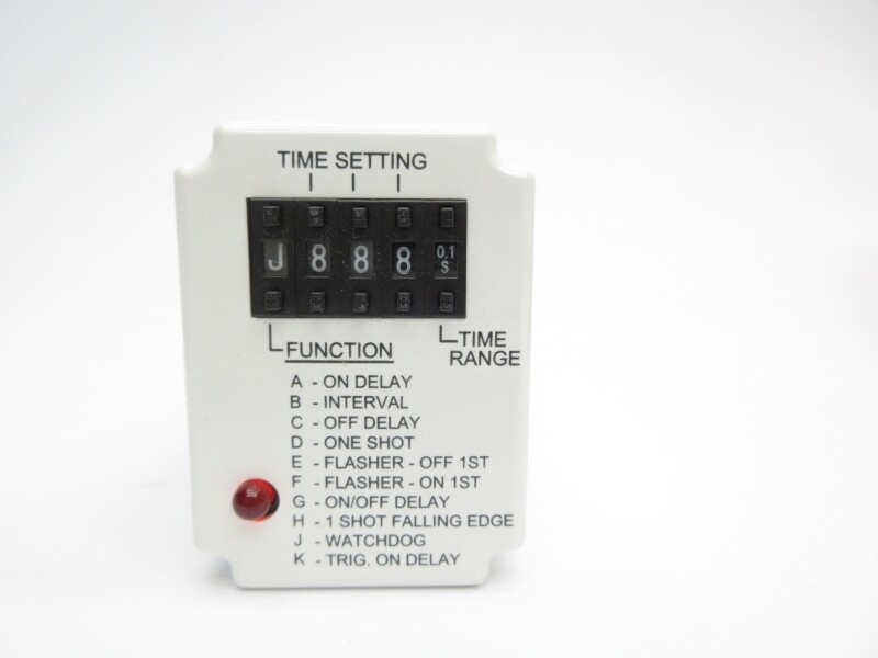MACROMATIC TD-78122 120VAC/VDC 0.05S-999H NSMP