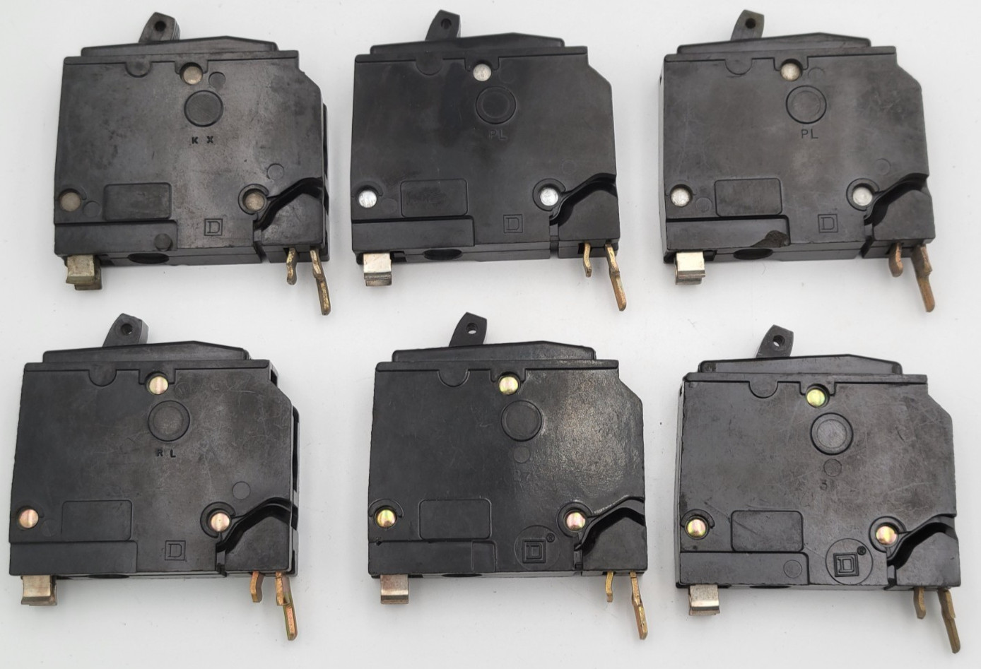 Square D QO130 30 A 1-Pole Long Foot Plug On 120 V Circuit Breaker Type QO USED