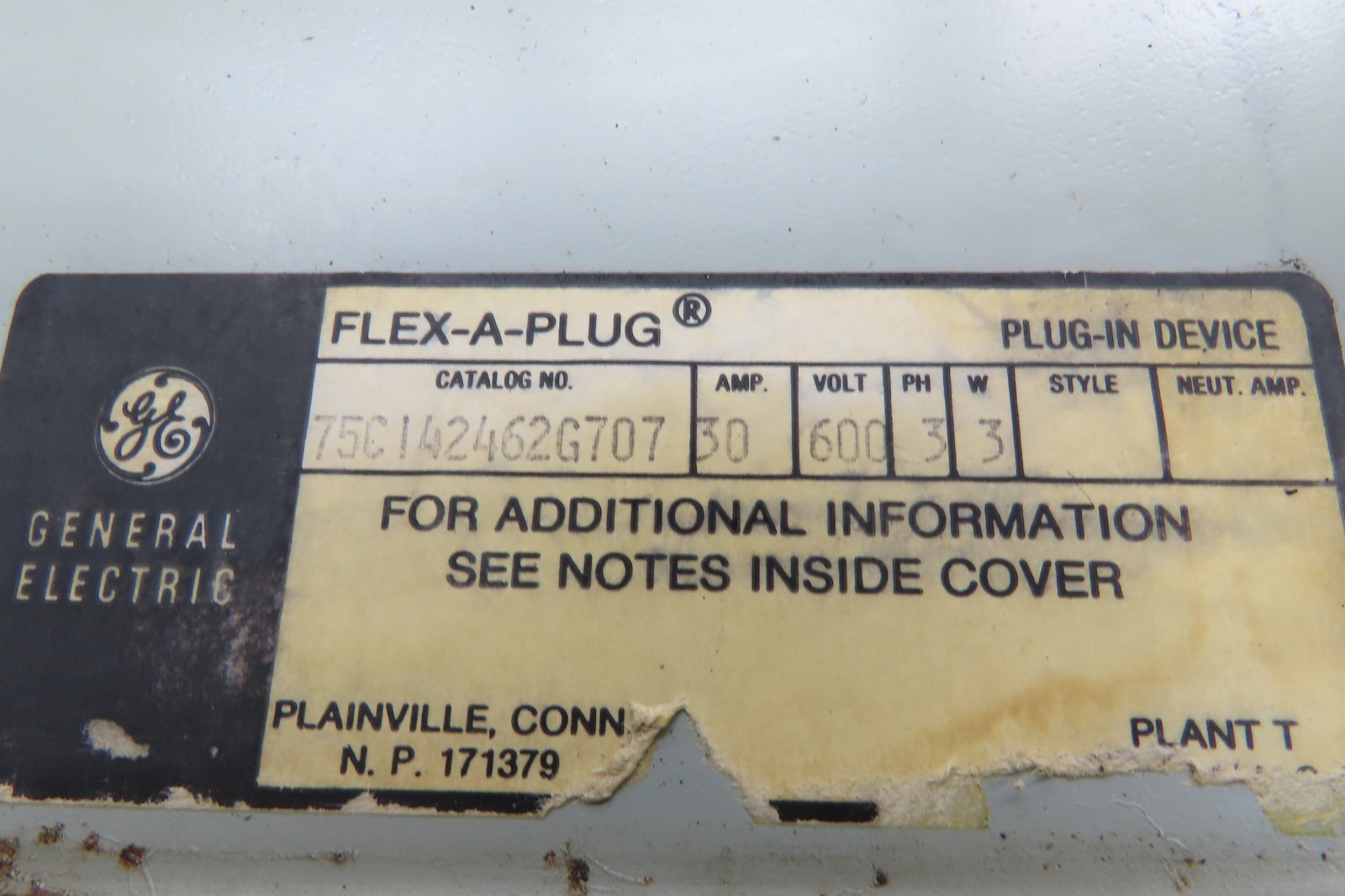General Electric 75C142462G707 Busway FLEX-A-PLUG with 1KVA Transformer 480V 30A