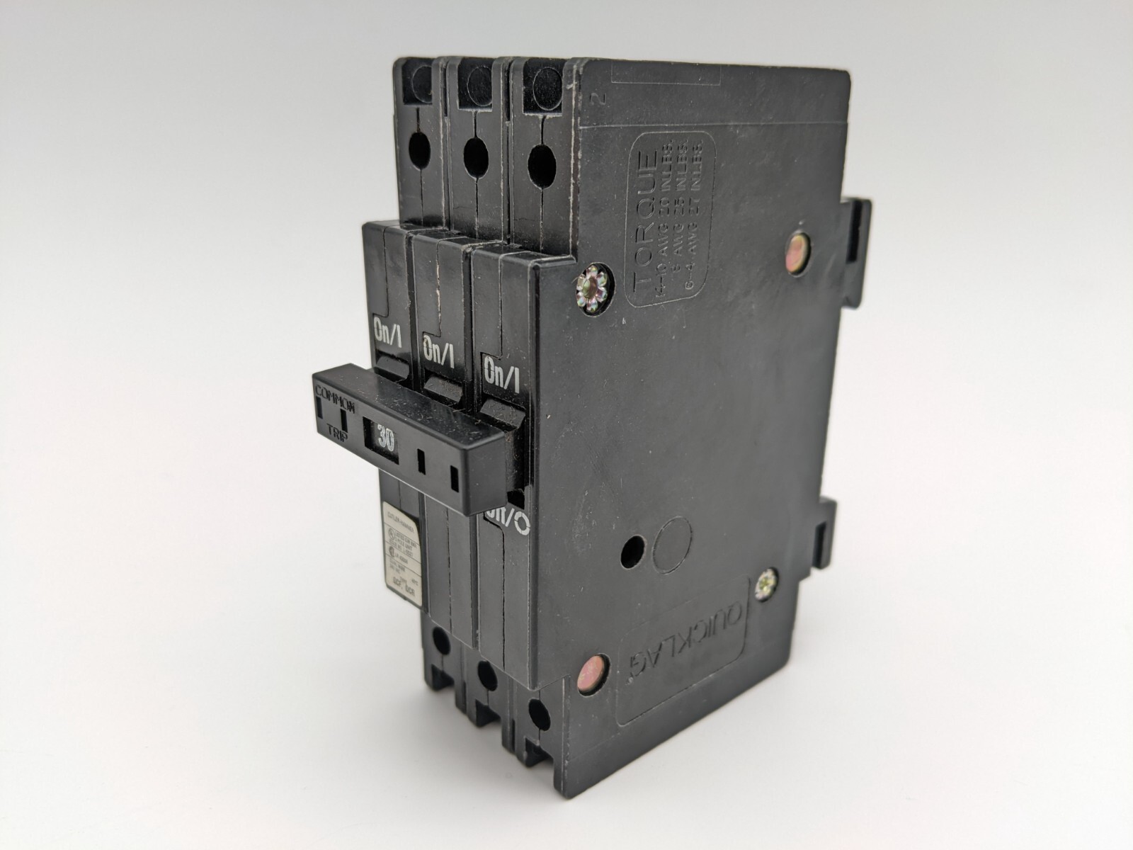 Cutler Hammer QCF3030HT Circuit Breaker 30 Amp 3 Pole 240 VAC DIN Rail Mount NOS