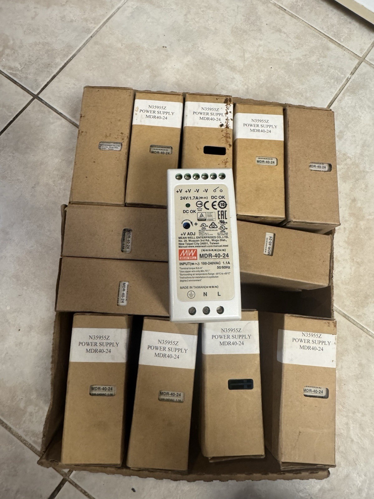 NEW IN BOX Mean Well MDR-40-24Industrial Power Supply 40W 24V/1.7a 100-240v 1.1