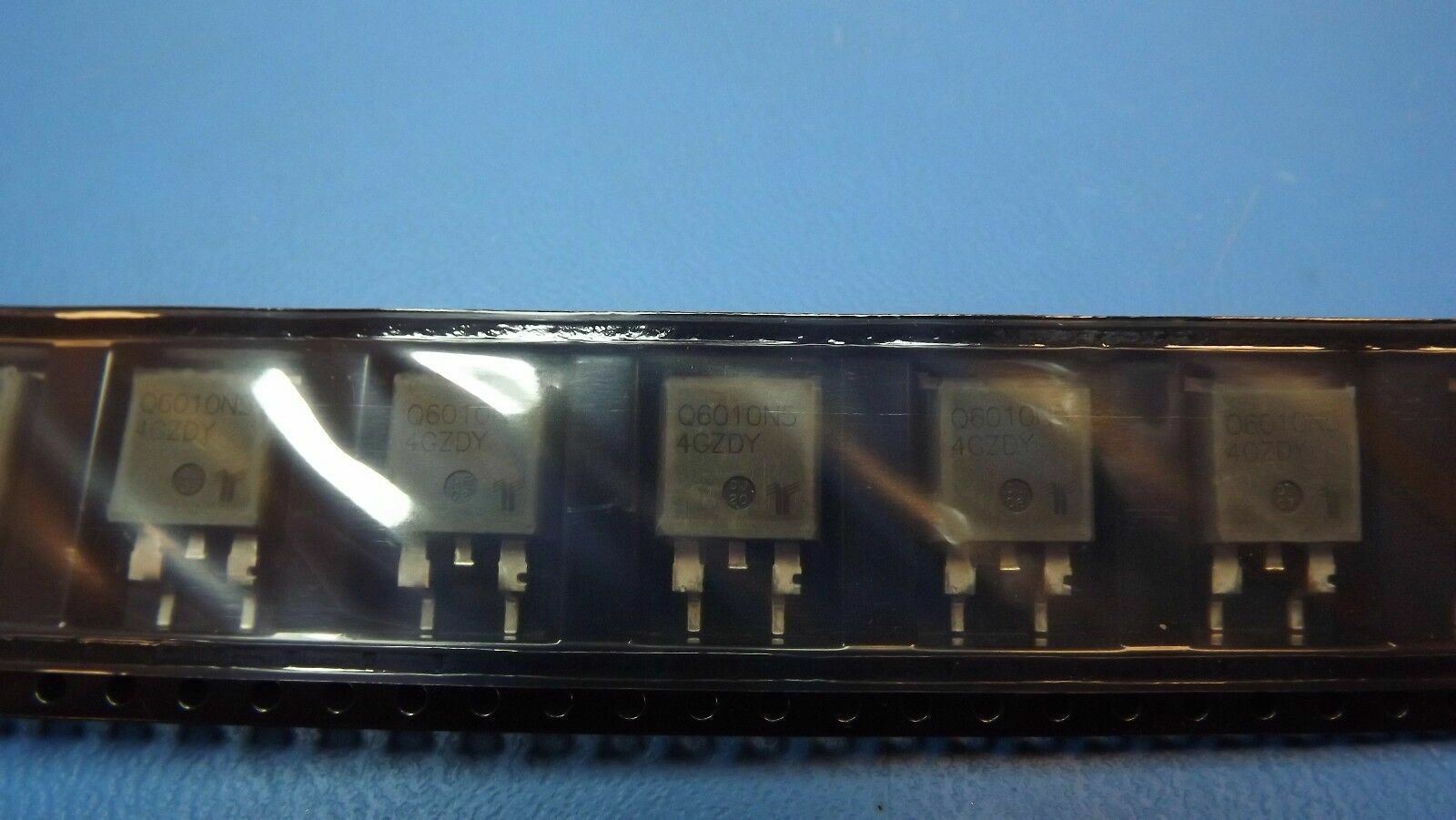 (10 PCS) Q6010N5RP LITTELFUSE/TECCOR 600V 10A 50-50-50 mA TO263 ROHS