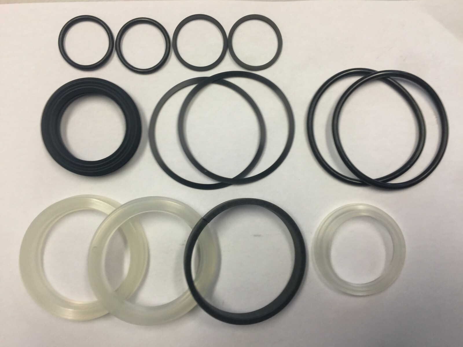Cottrell Trailer Hydraulic Cylinder Seal Kit, 2.5″ Bore 1.5″ Rod, Ref OEM#12320