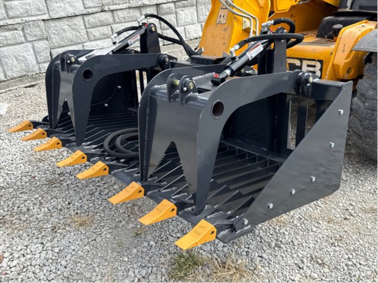 LandHonor 72in Skeleton Rock Grapple Rake Bucket w/ Teeth Skid Steer Attachments