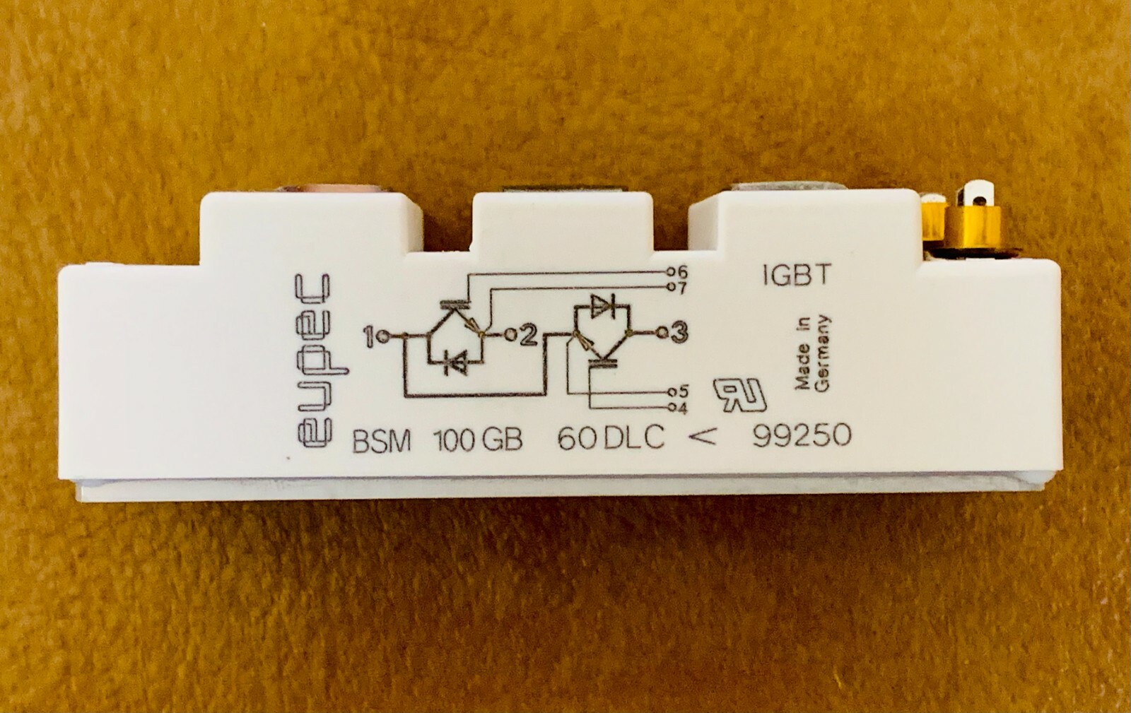 INFINEON / EUPEC BSM 100GB60DLC 600 V, 100 A dual IGBT module (Lot of 10 pcs)