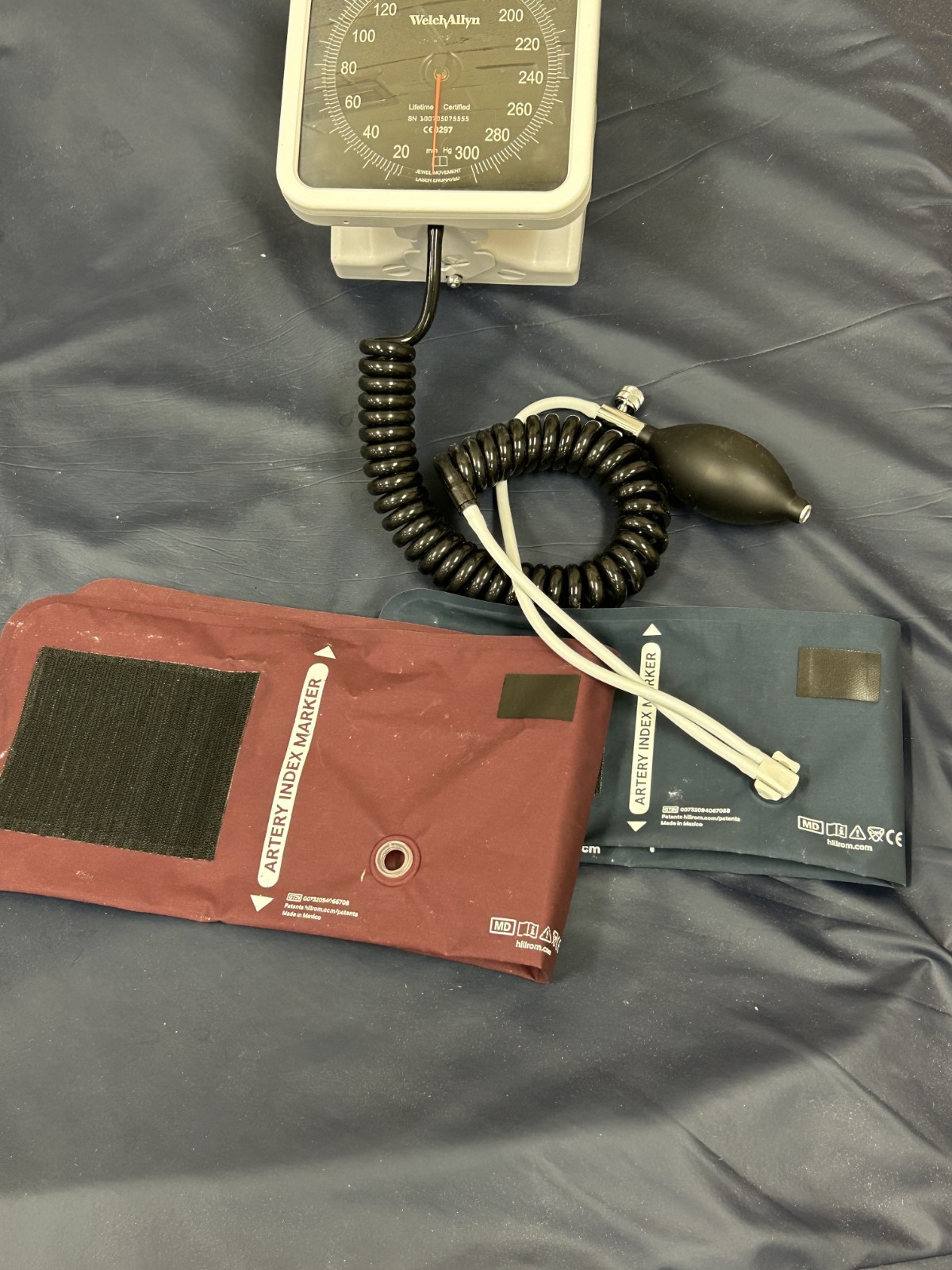 Welch Allyn 767 Wall Aneroid Sphyg System Flexiport Adult and Large Adult Cuffs