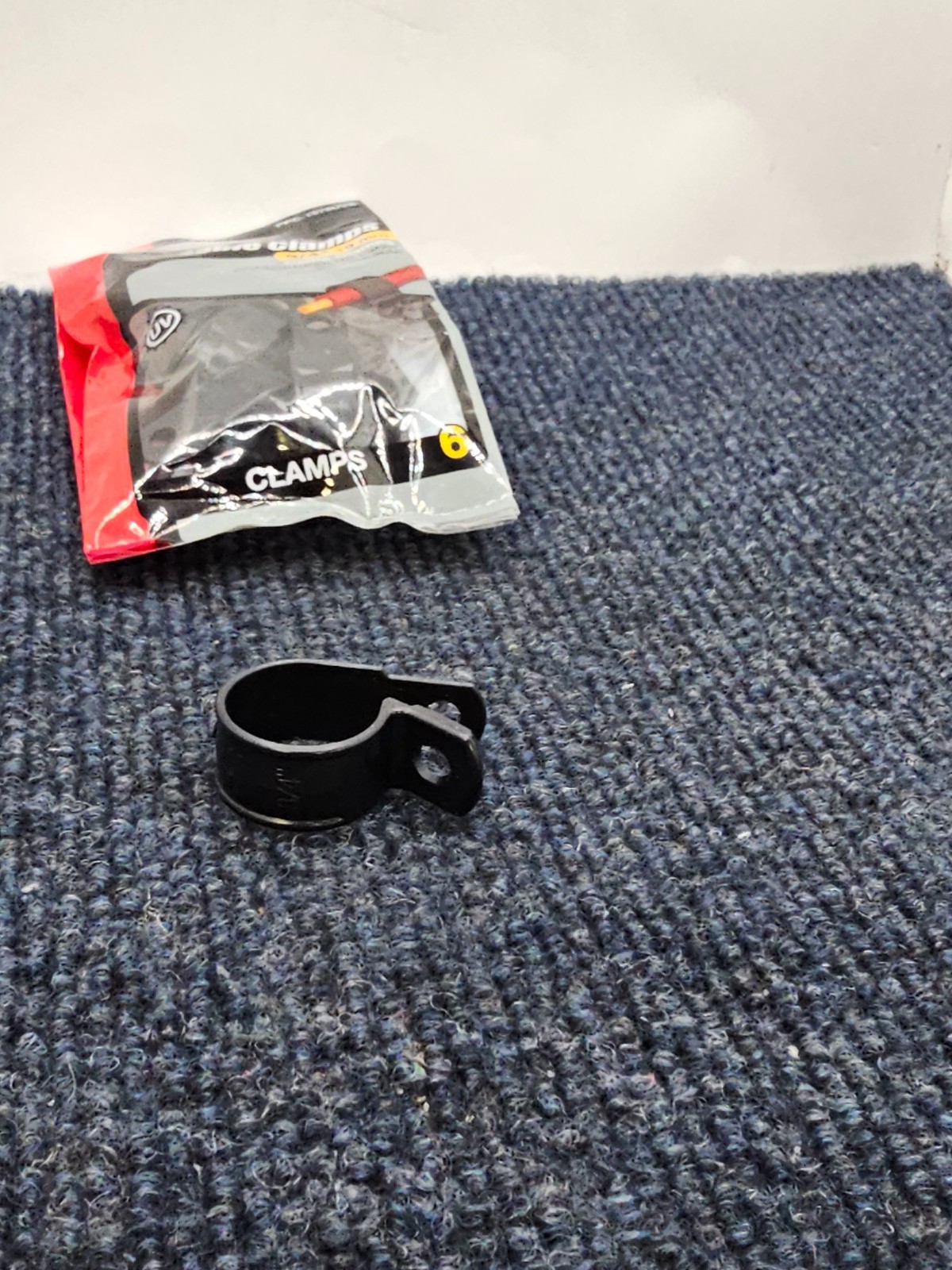 (QTY 30) GB Gardner Bender PPC-1575UVB 3/4 inch Black Plastic Cable Clamps