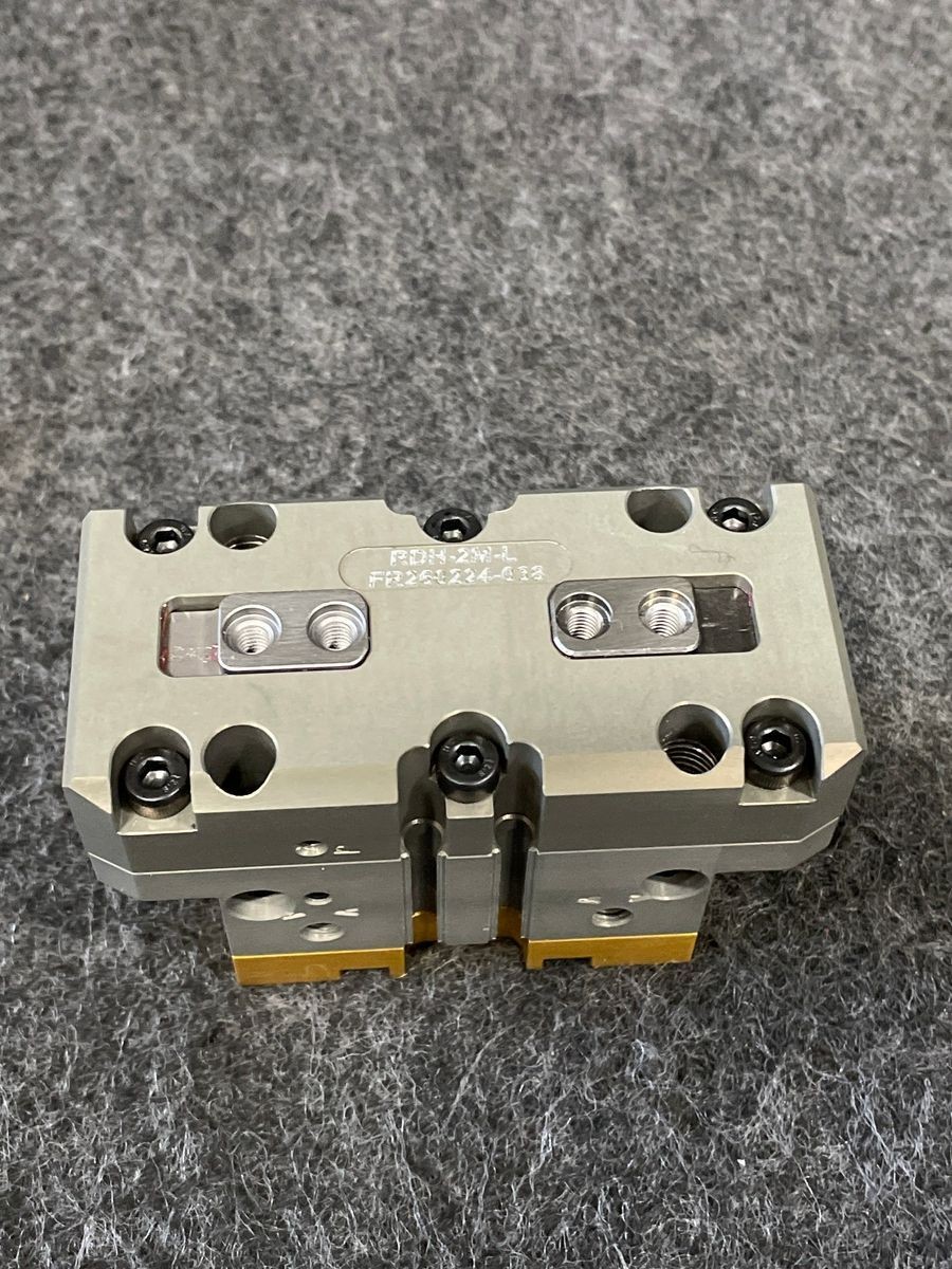 DESTACO RDH-2M-L 2 Jaw Pneumatic Parallel Gripper