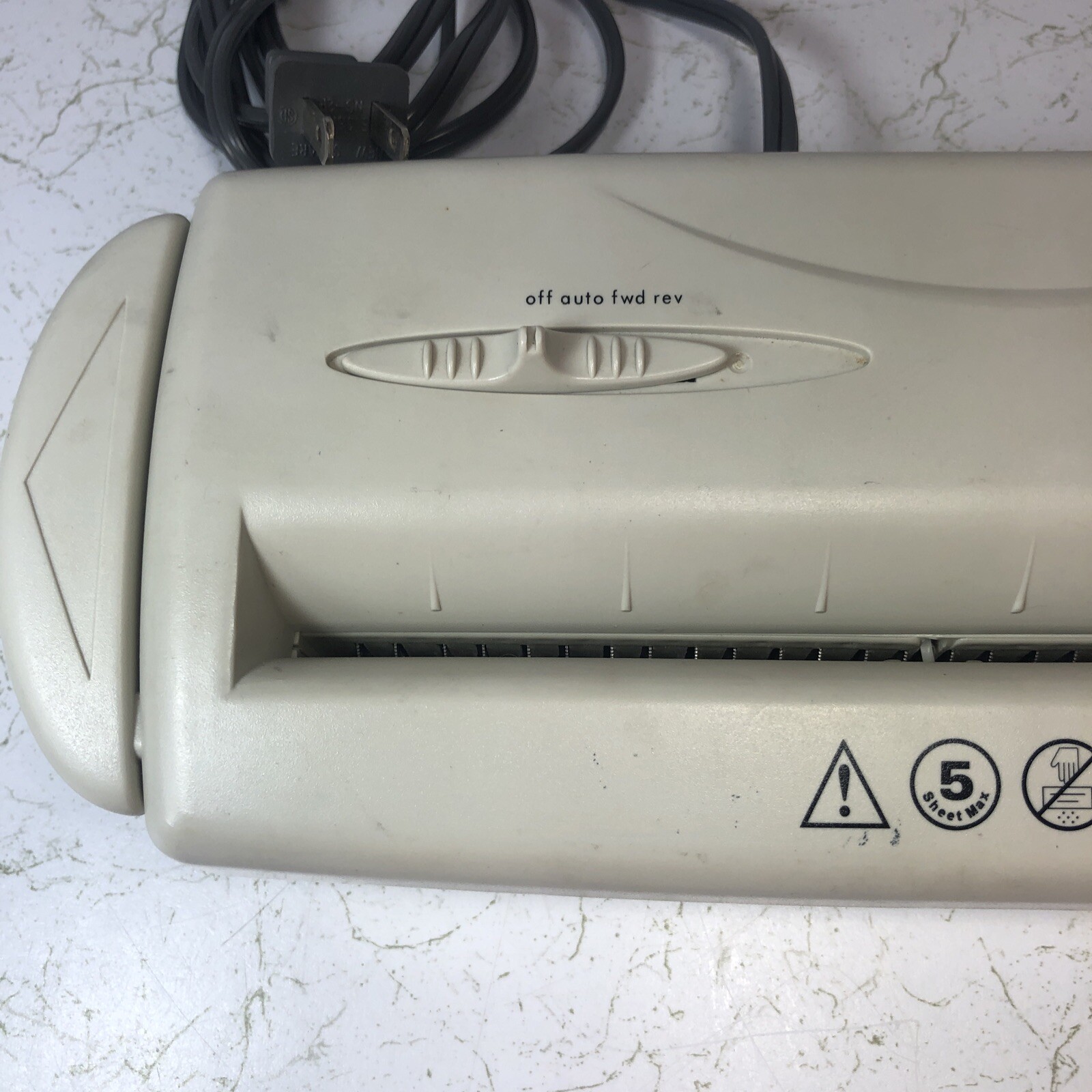 Achiever Portable Paper Shredder Model PS-012 / 16230 Office Home Product