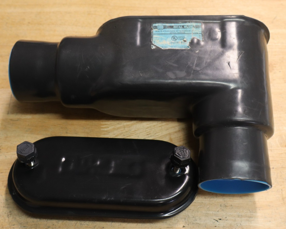 OCAL LB67-G 2″ OUTLET PVC COATED LB-STYLE CONDUIT BODY FORM-7 WITH COVER