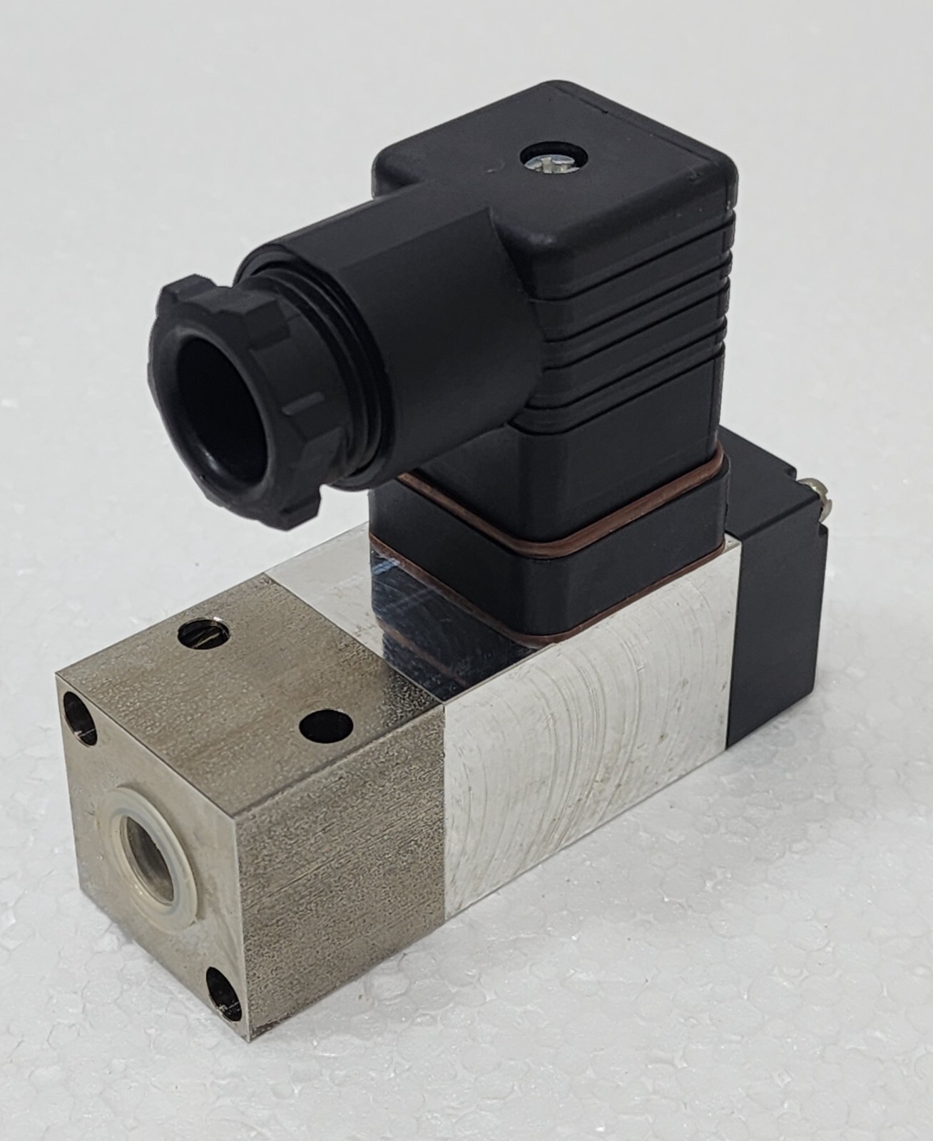 TRAFAG 8244 PICOTRANS 8244.79.2310 0-16bar 4-20mA 10-34VDC G1/4″