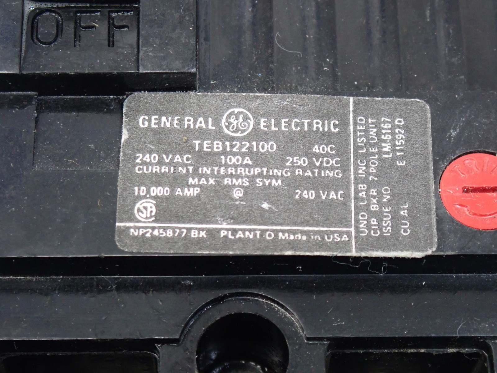 GE TEB122100 100 Amp 2 Pole 240Volt Circuit Breaker tested