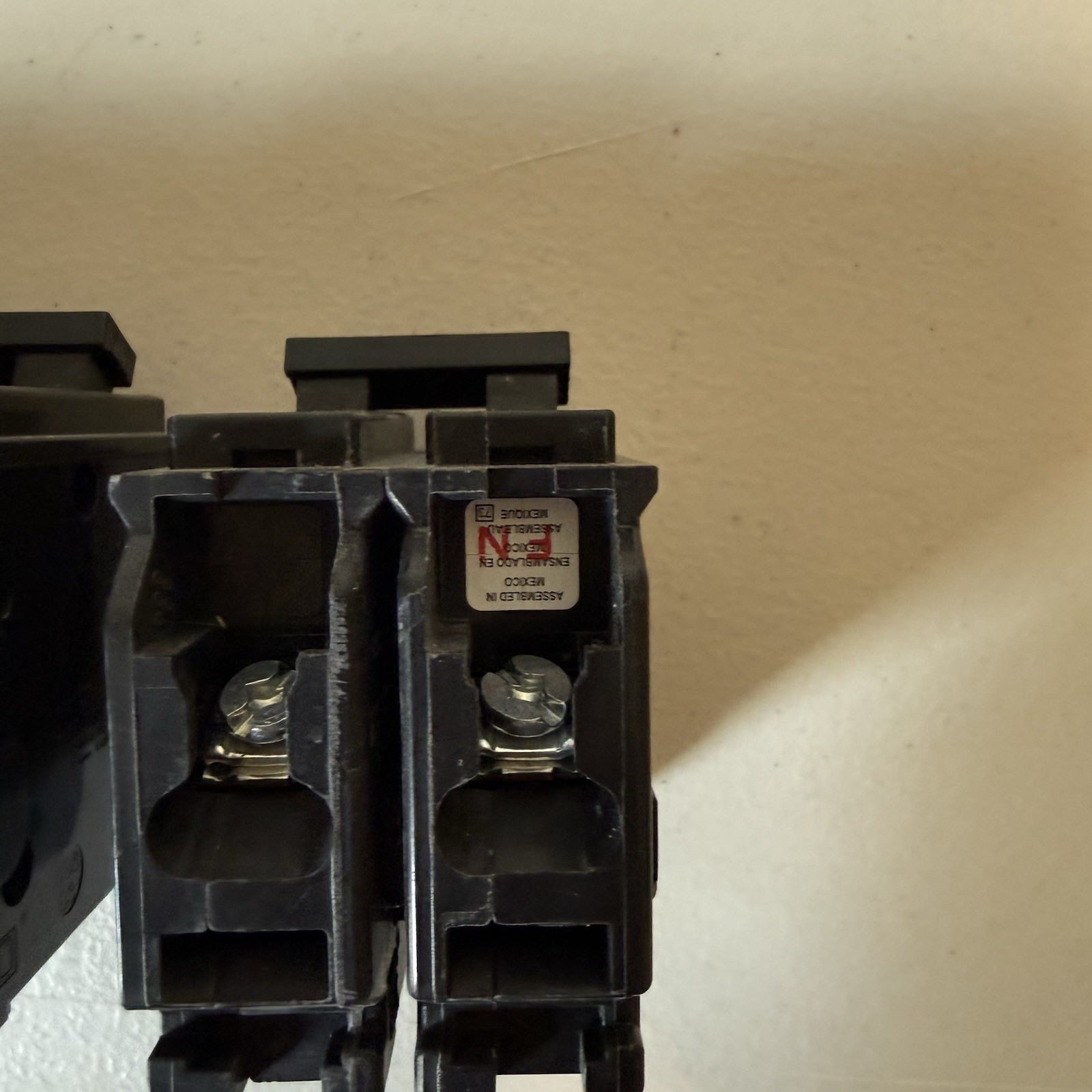 Lot of 3 Square D HOM230 Circuit Breaker 2-Pole 30 Amp 120/240 Volt AC Homeline