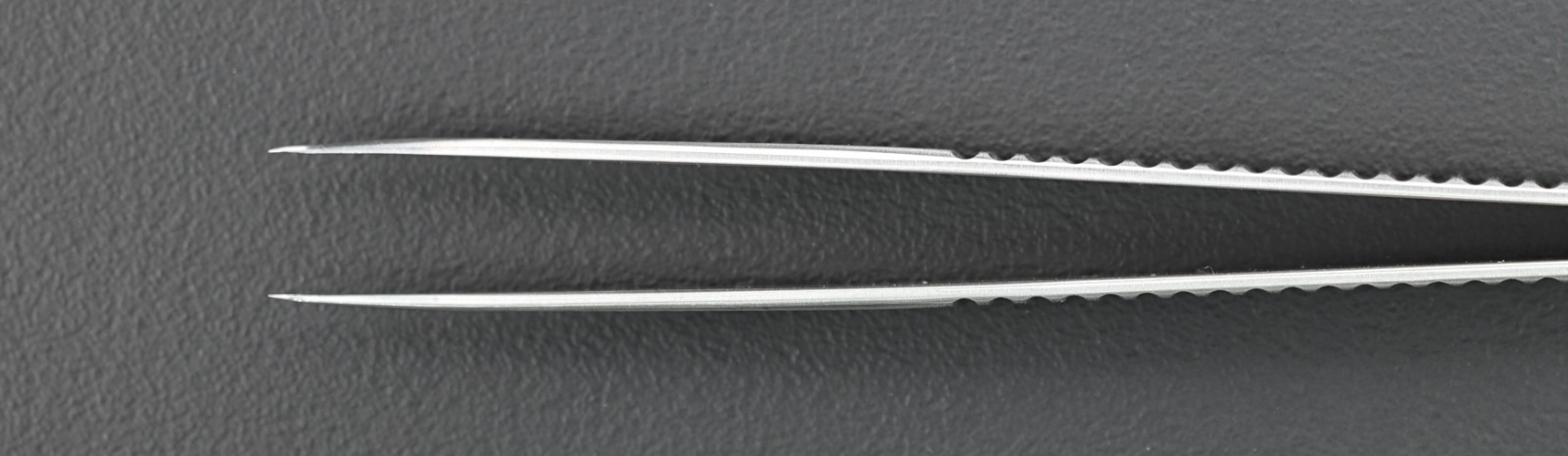 ASSI JFAL318B Microsurgical Forceps, Angled, 7″ – Ultrasonically Cleaned