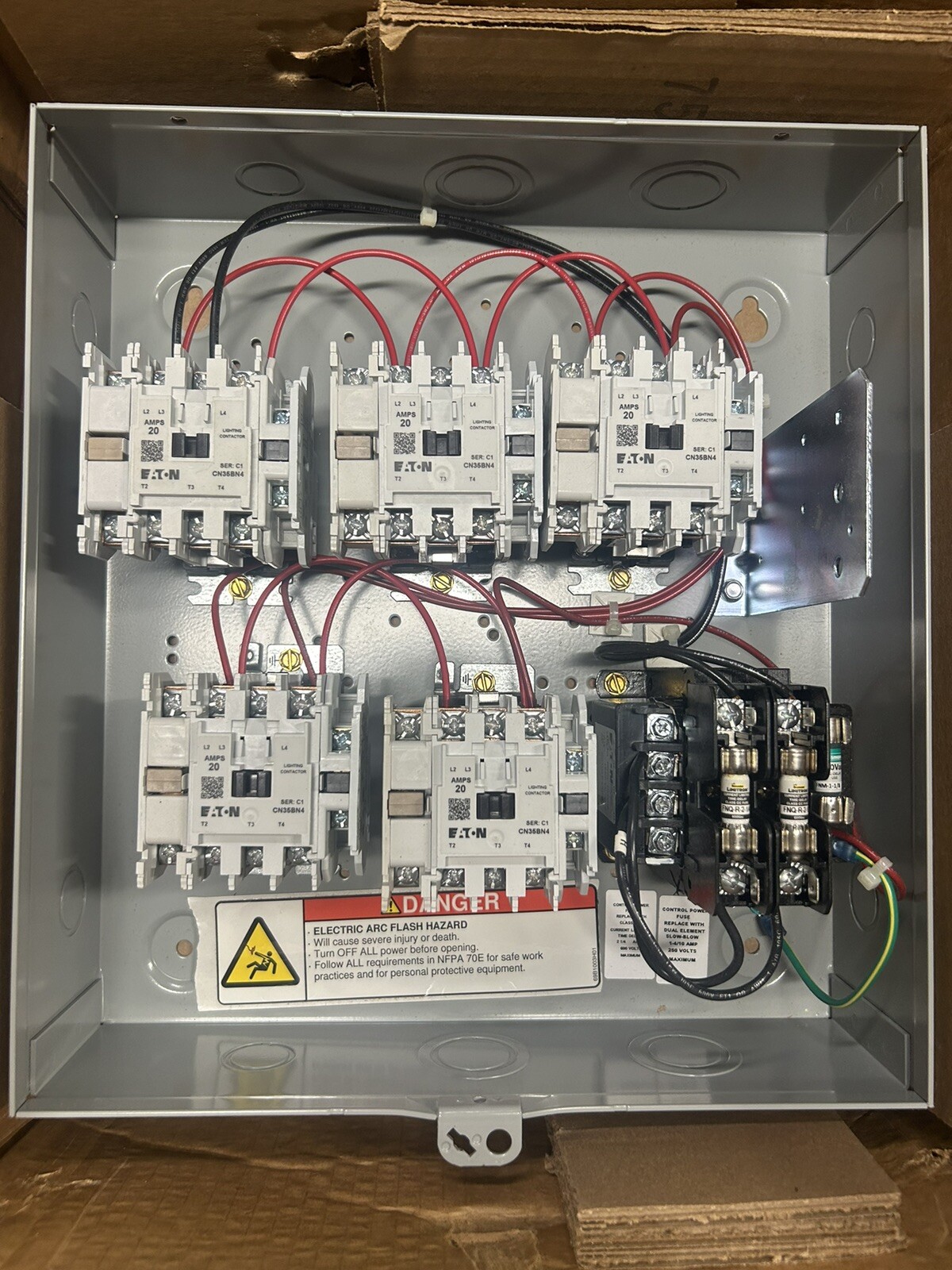Eaton Ecl03b1eca Electrically Held Lighting Contactor