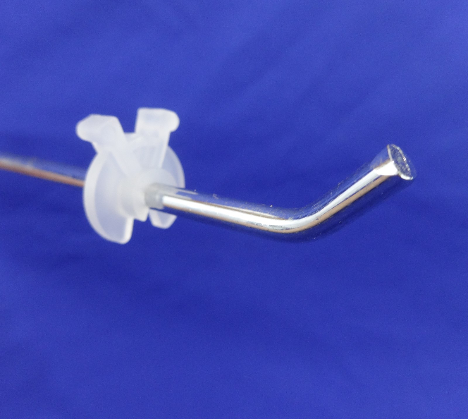 Squeezable Inventory Control Clip Clear Wire Grid Peg Hook Fits 0.120″ to 0.177″