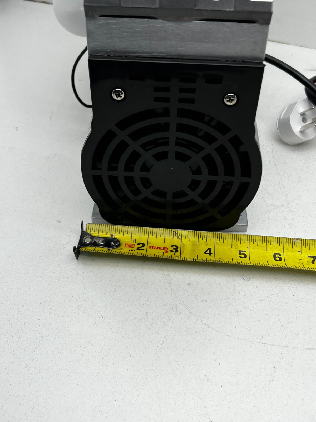 Airtech HP-200SV Oil-Less Vacuum Pump 200-240V 1Ph, 80torr