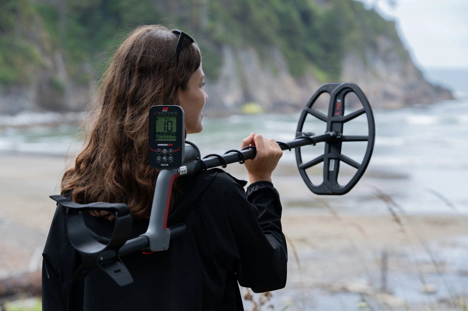 Minelab Vanquish 360 Waterproof Metal Detector Multi-IQ