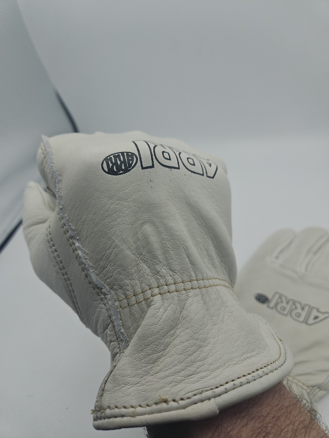 Kinco PW 198 ARRI L COWHIDE WORK GLOVES W/ Palm Patch Farm/ Garden/ Construction