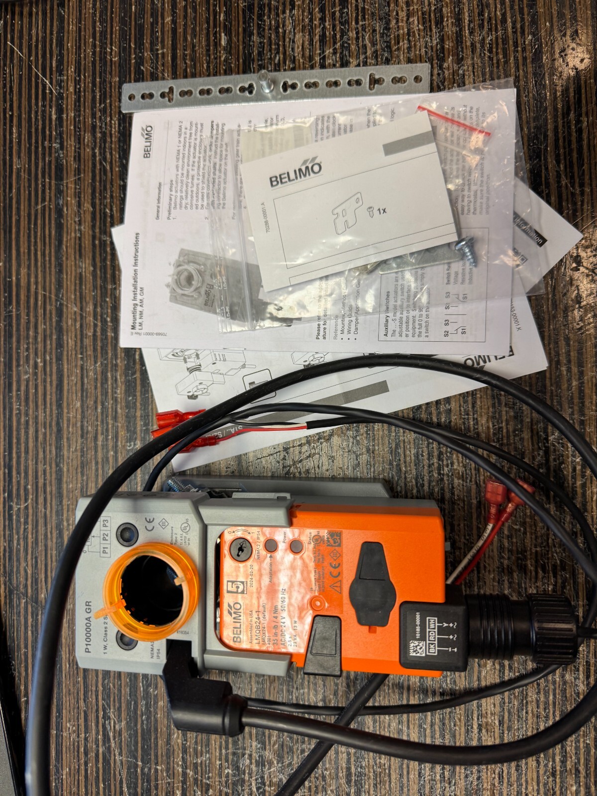 Belimo Damper Actuator LMQB24-1 35 in-lb [4Nm] Non/ AC/DC 24v w/ accessory