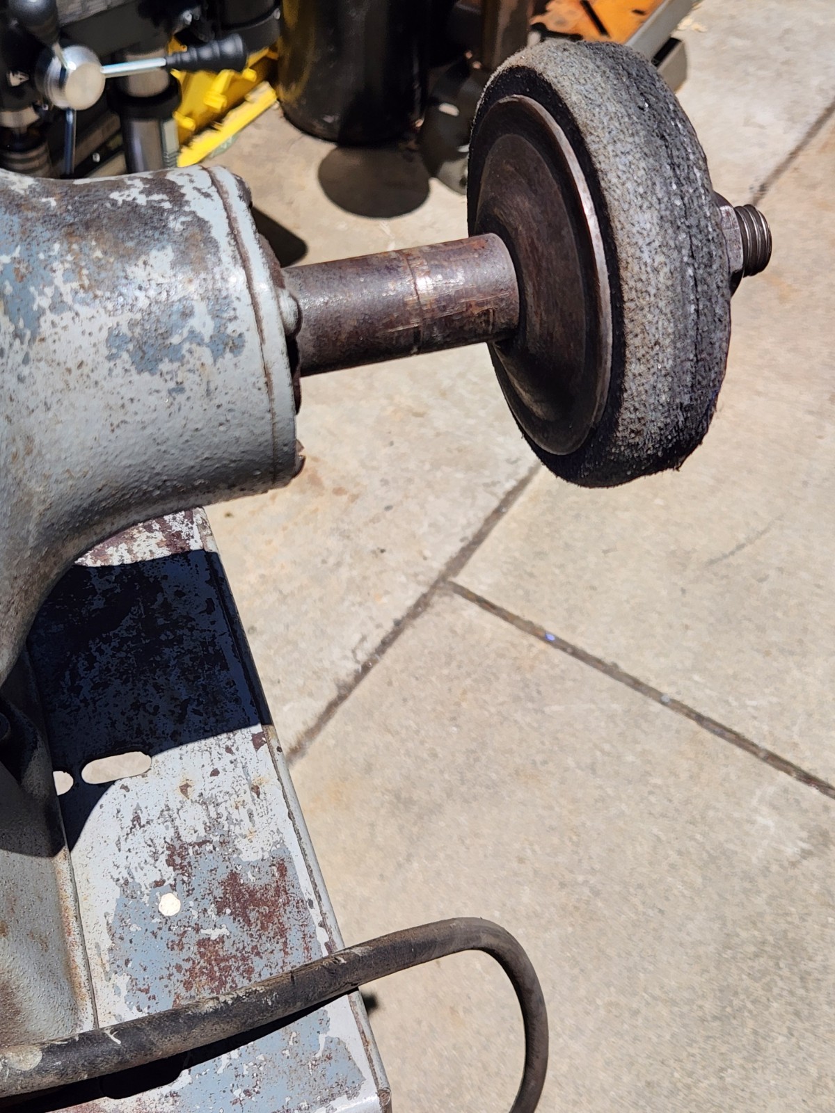 BALDOR GRINDER MODEL 1530