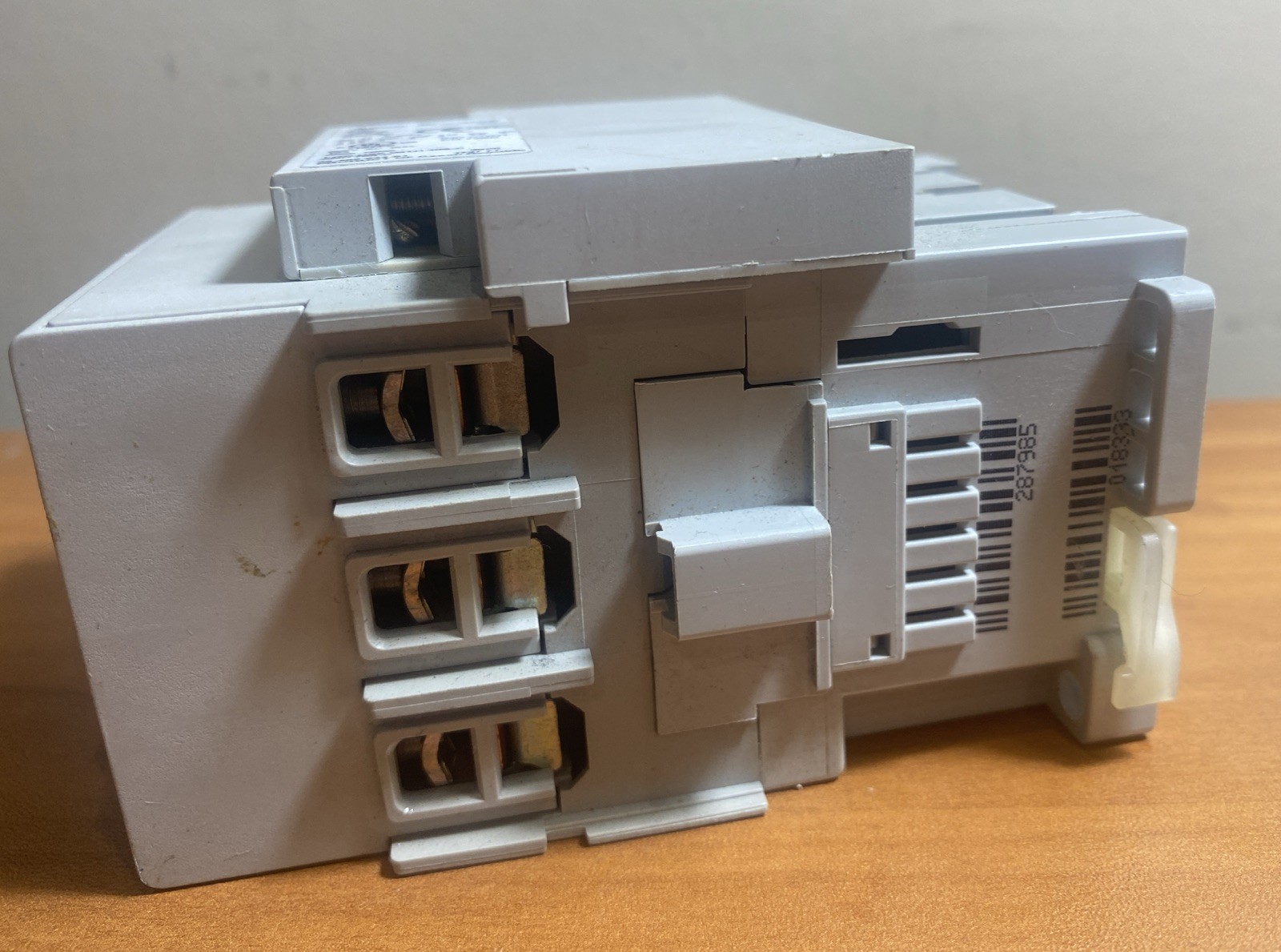 ALLEN BRADLEY 100-C43*00 /A CONTACTOR 600VAC W/ 100-S /B CONTACT BLOCK