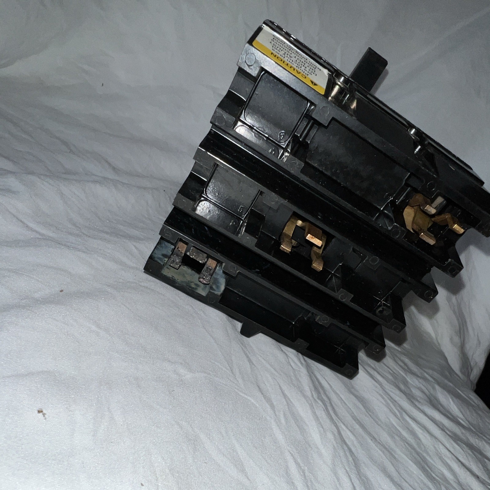 Square D FH36100 100A 3-Pole Thermal-Magnetic Circuit Breaker 451-500V