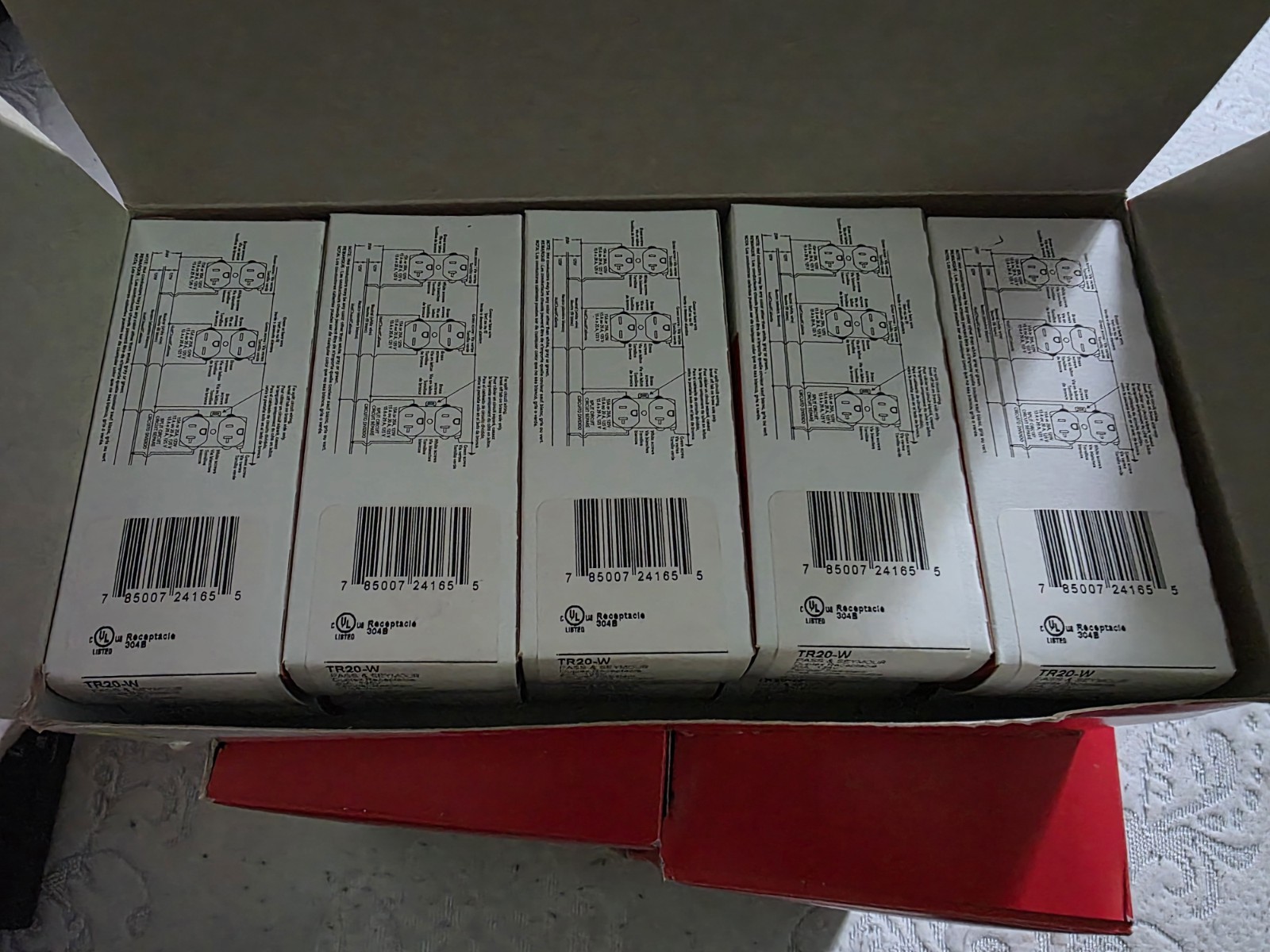 Legrand TR20-W Duplex Receptacle 20A 125V Tamper Resistent BOX OF 10 [ 7 Boxes ]