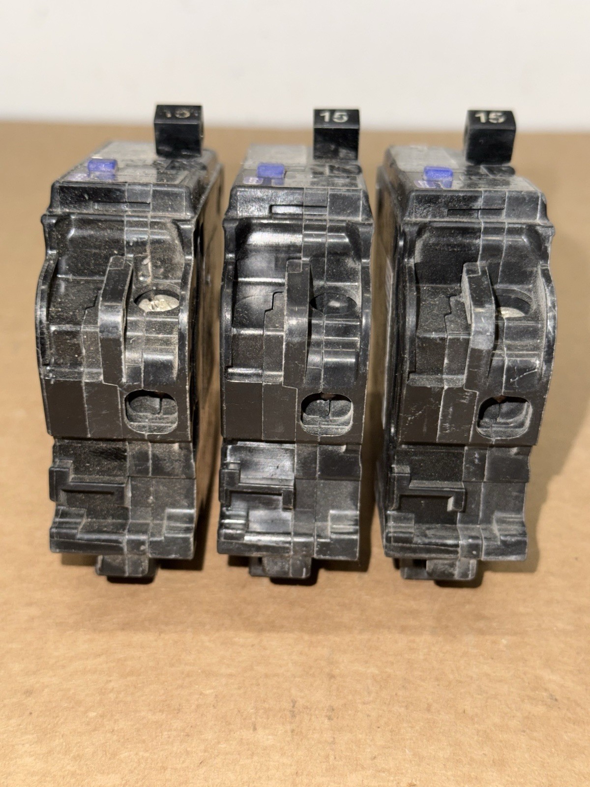 Siemens QA115AFCN 15A 1-Pole Plug-On Neutral Circuit Breaker Lot Of 3 *USED*