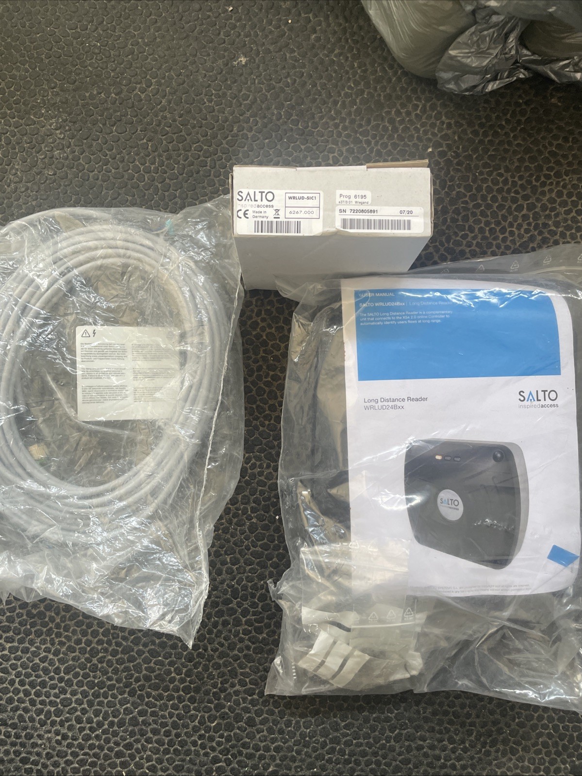 Salto long distance Reader WRLUD24Bxx