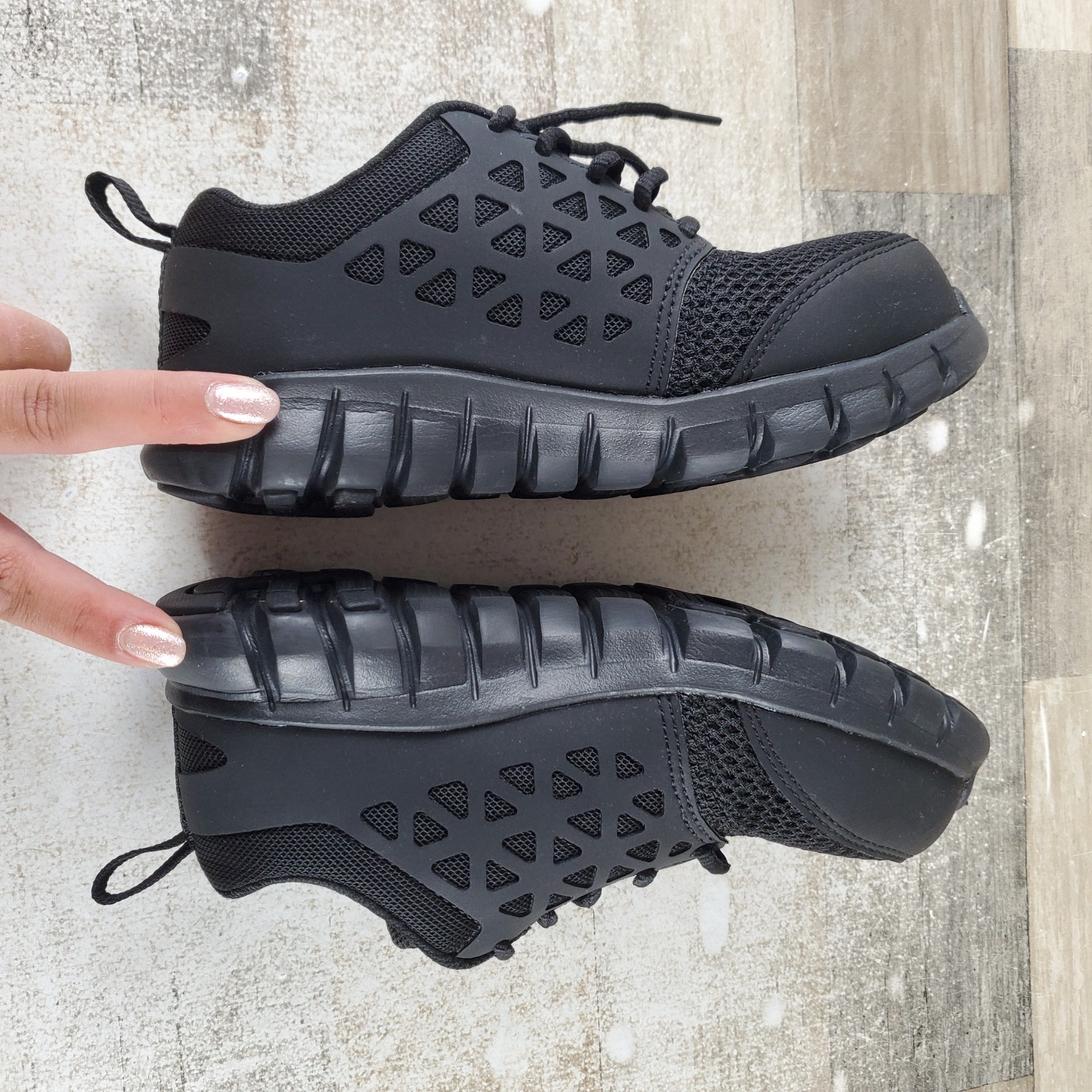 Reebok Sublite Cushion Womens Work Shoes Sz 4 M Black Alloy Toe Lace-Up Sneakers