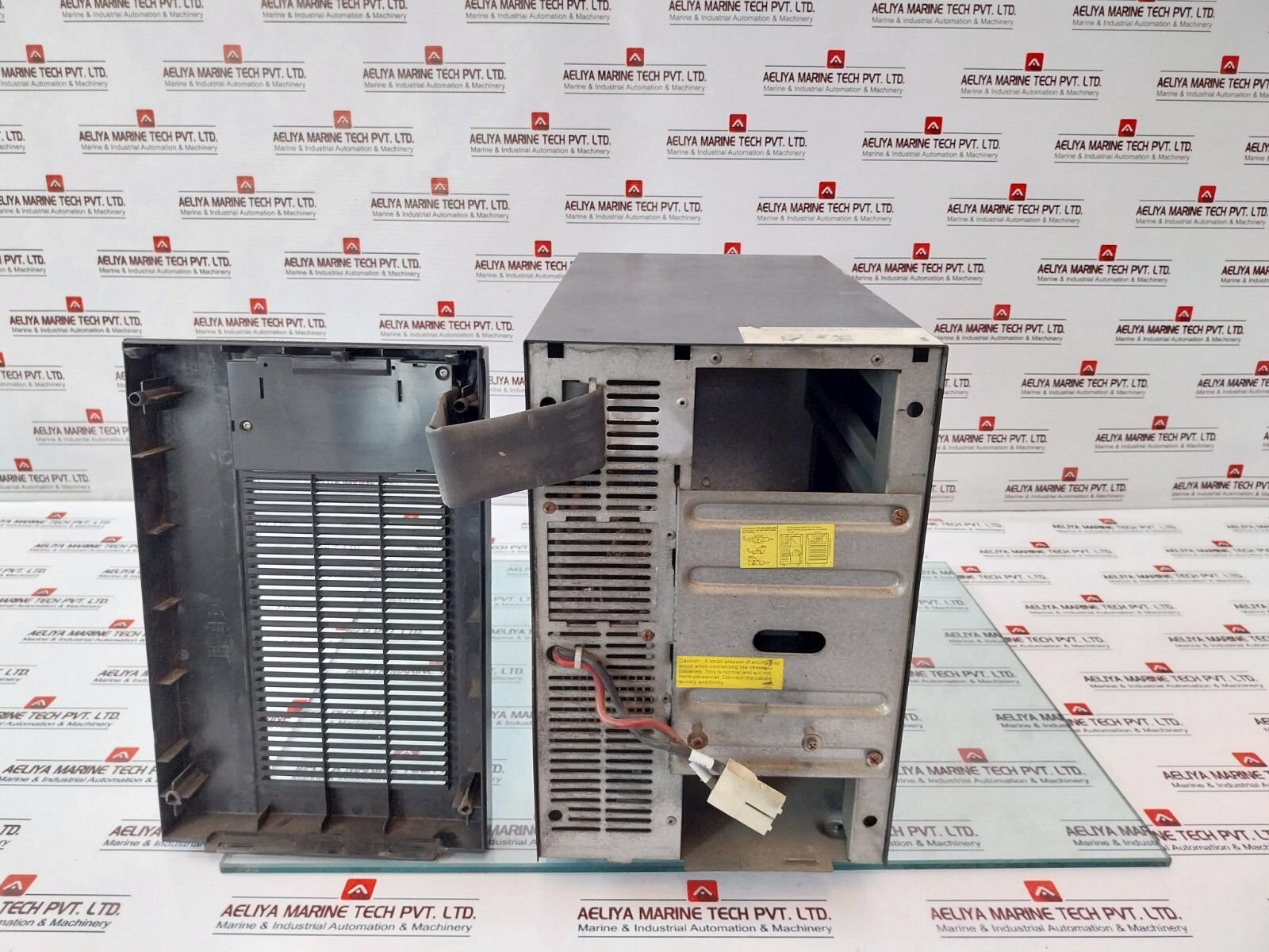 Eaton PW9130I3000T-XL UPS System 9130 36A 96Vdc 1 ø 50/60Hz FW: 1.30
