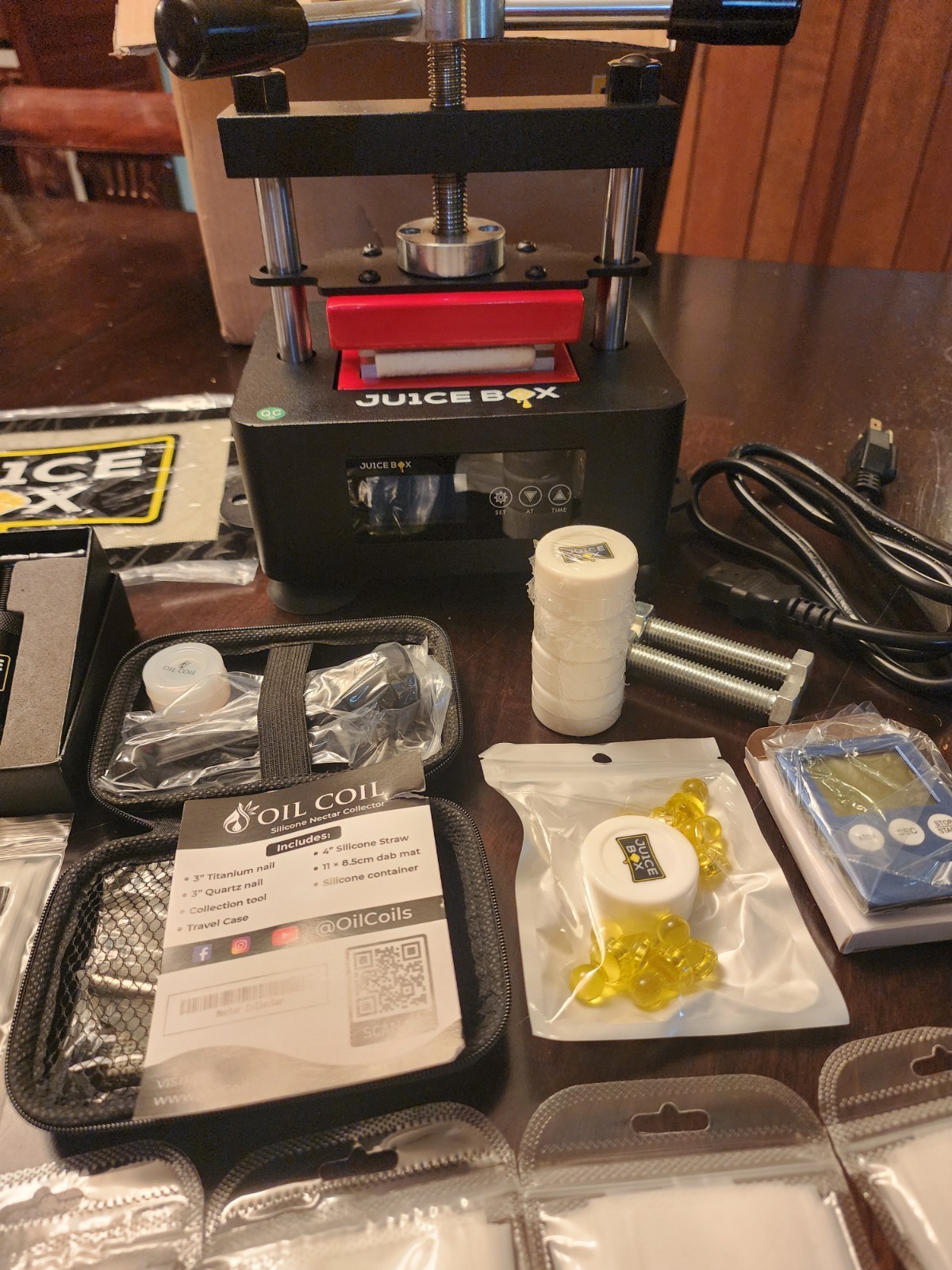 Ju1cebox 2.5 Ton Twist Top Master Press Kit