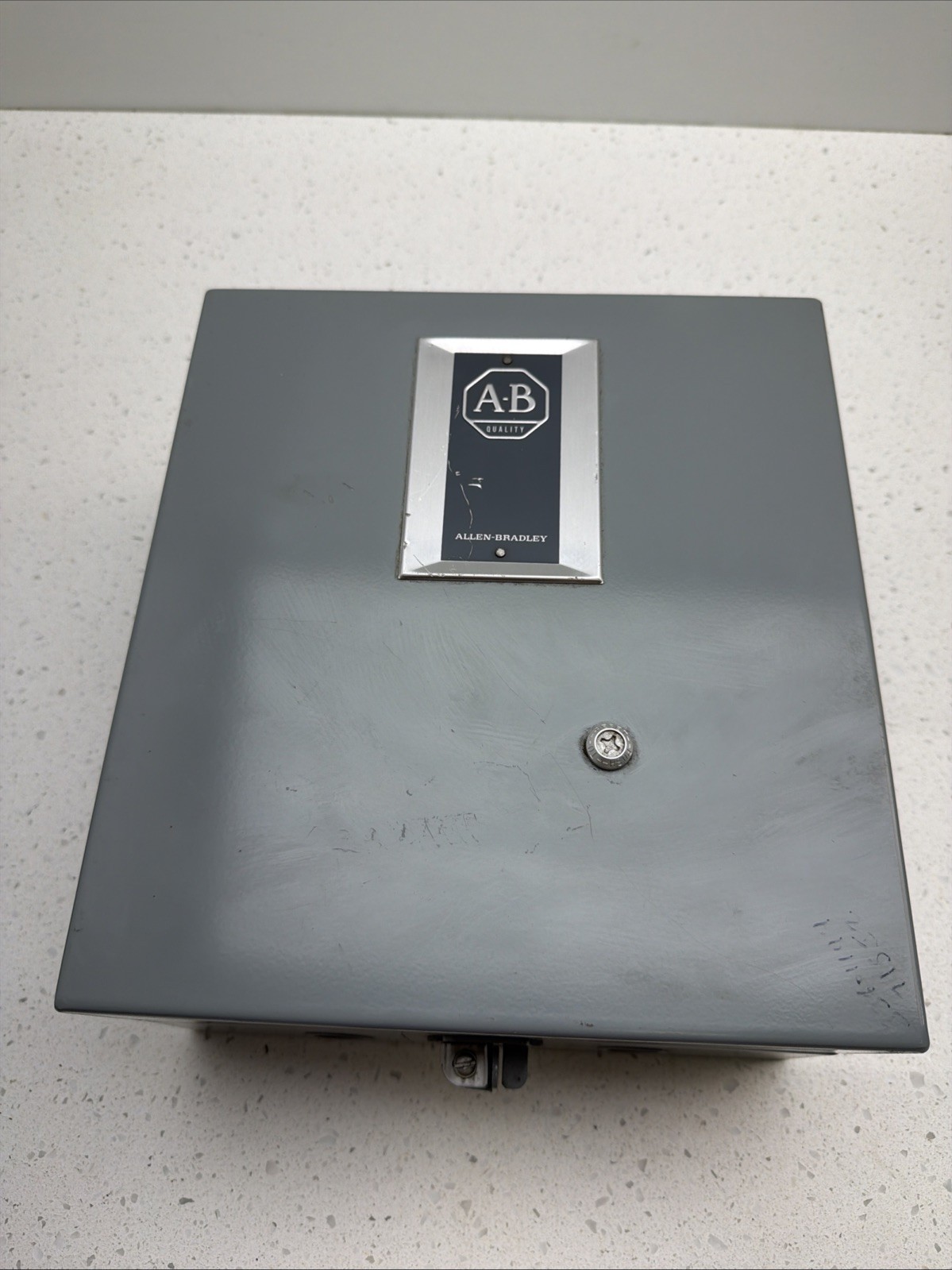 Size 0 Nema 1 505-AAC Series C Allen Bradley Reversing Contactor