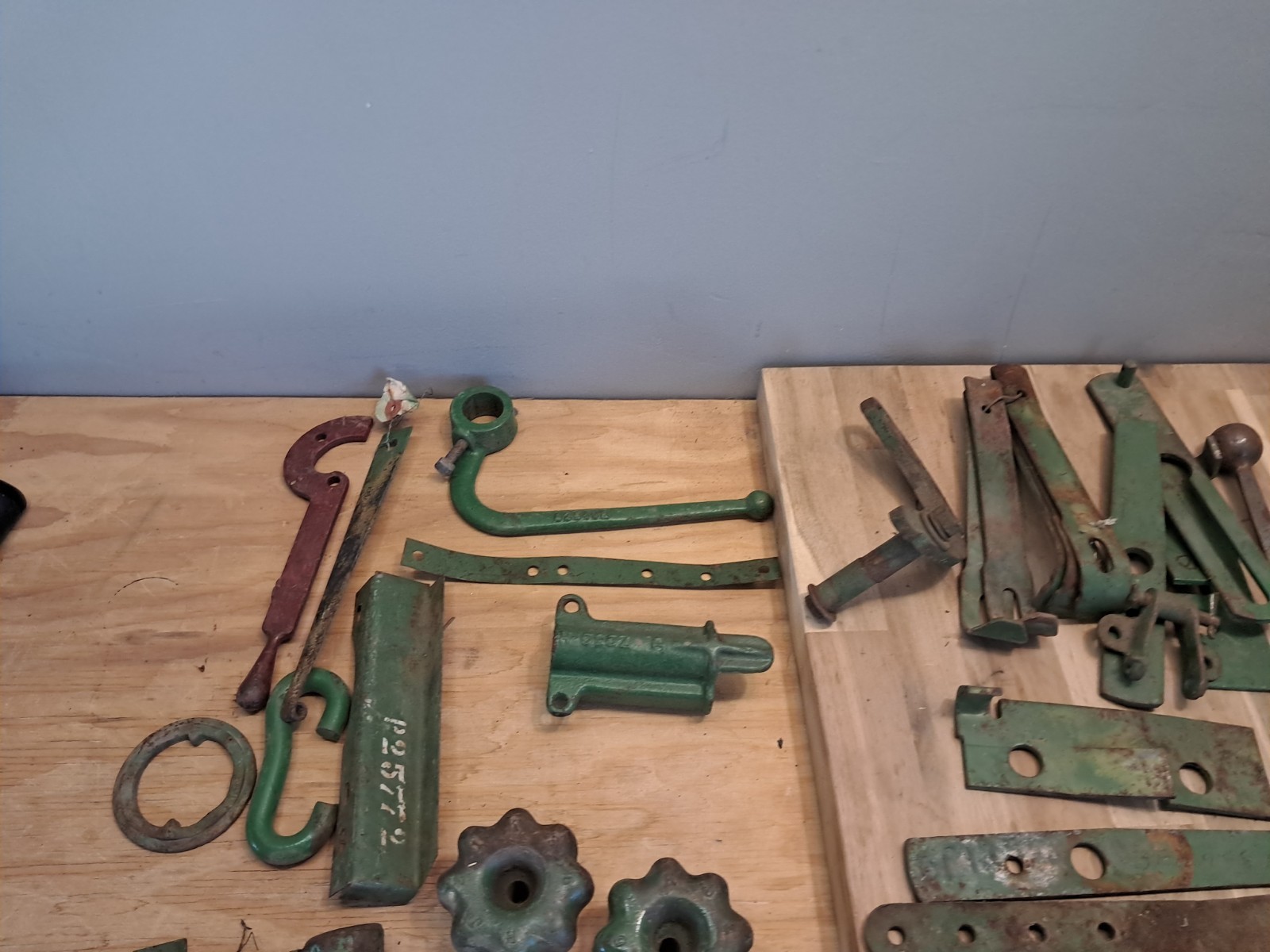 LOT Of Parts Farm Johnn Deere Baler Or Mower Parts JD Equipment Os279