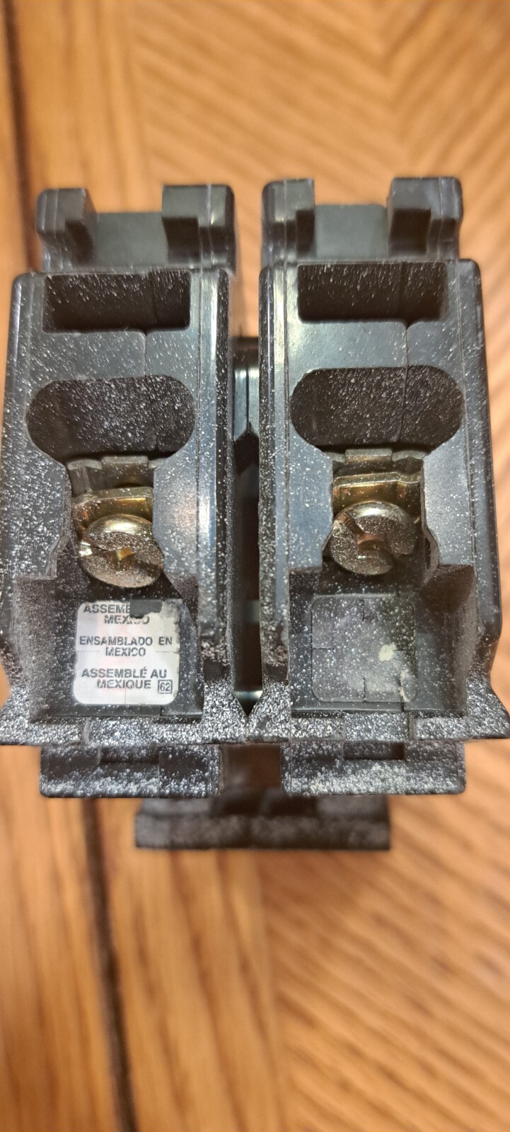 Square D Homeline 30 Amp 2 Pole Circuit Breaker HOM230