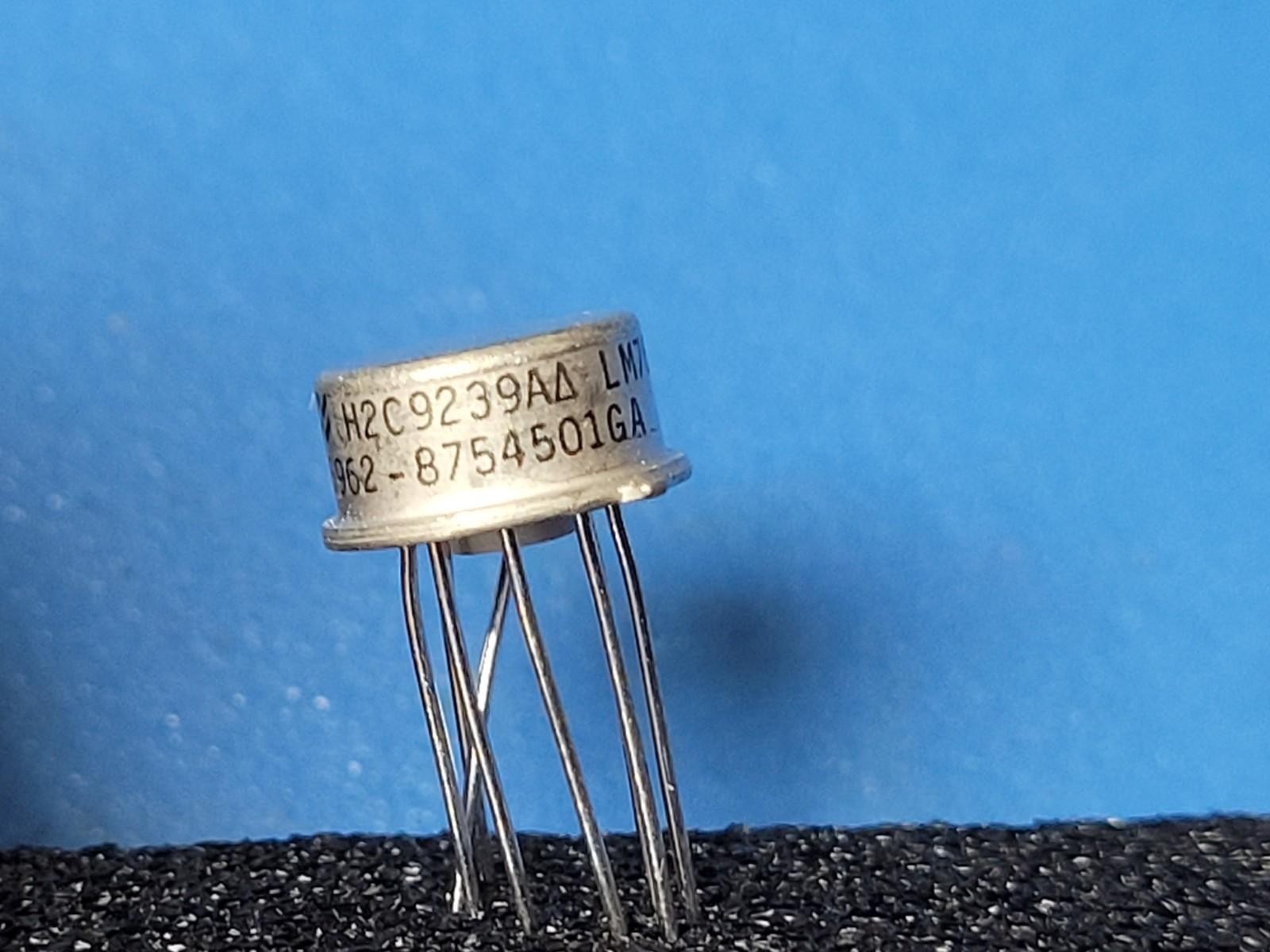 (1 PC) LM760H/883C NSC Comparator 1 Func 6000uV Offset-Max 16ns BIPolar TO-99