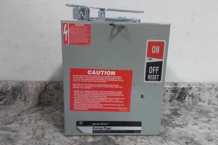 GE SB47ED6G 600VAC 70 Amps 3 Phase 3 Poles Bus Plug