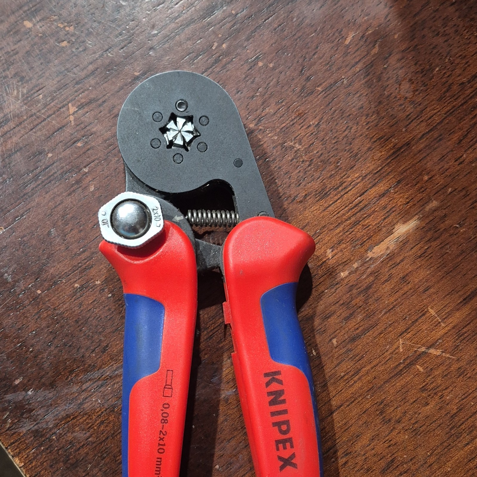 KNIPEX Hand Crimper Red and Blue Handles 0.08-240 mm² MPN 10 C