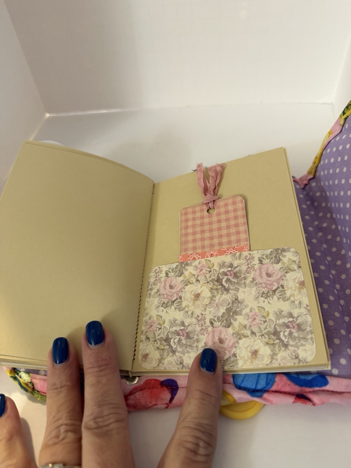 Handmade Junk Journal Beautiful Butterfly Material Measures 6.5×5.5 – Eclectic